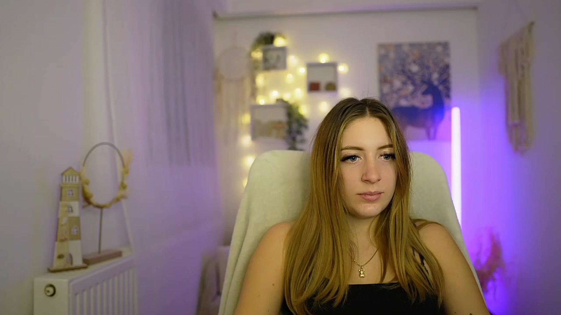 Gallery image thumbnail from Tina_Nappi18's myfreecams stream on, 01/17/2024, 16:58 image 8 of 20
