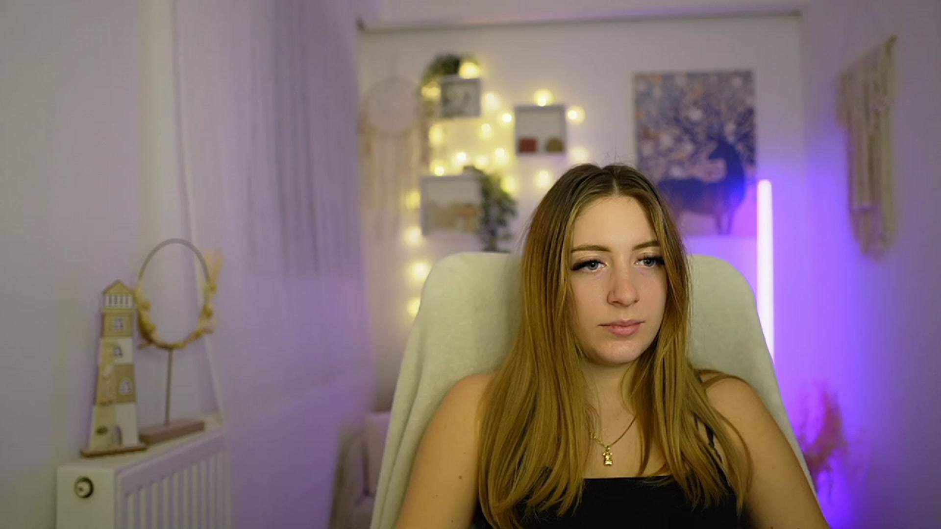 Gallery image thumbnail from Tina_Nappi18's myfreecams stream on, 01/17/2024, 16:58 image 7 of 20