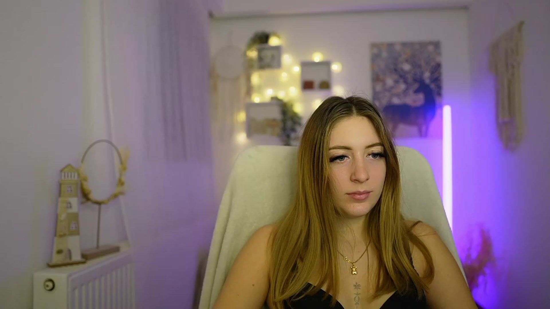 Gallery image thumbnail from Tina_Nappi18's myfreecams stream on, 01/17/2024, 16:58 image 19 of 20