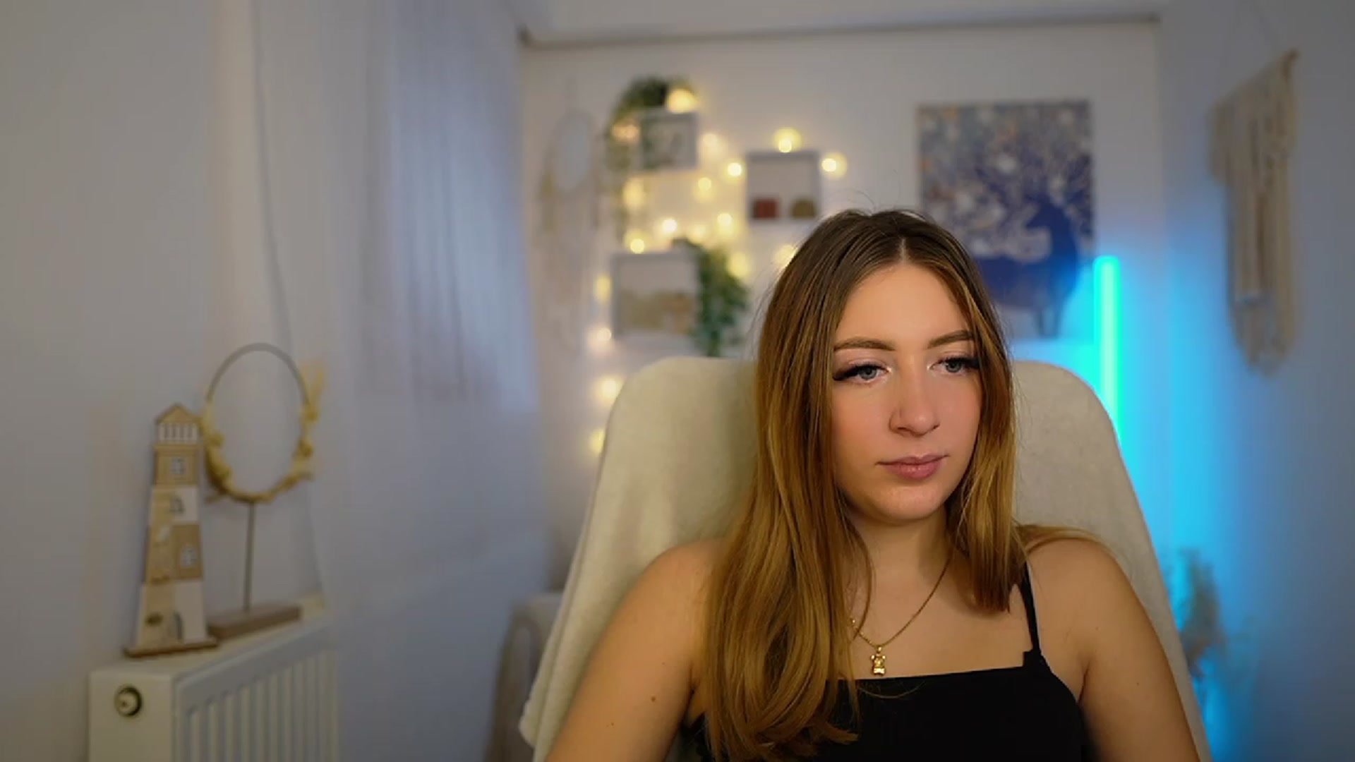 Gallery image thumbnail from Tina_Nappi18's myfreecams stream on, 01/18/2024, 13:32 image 9 of 20