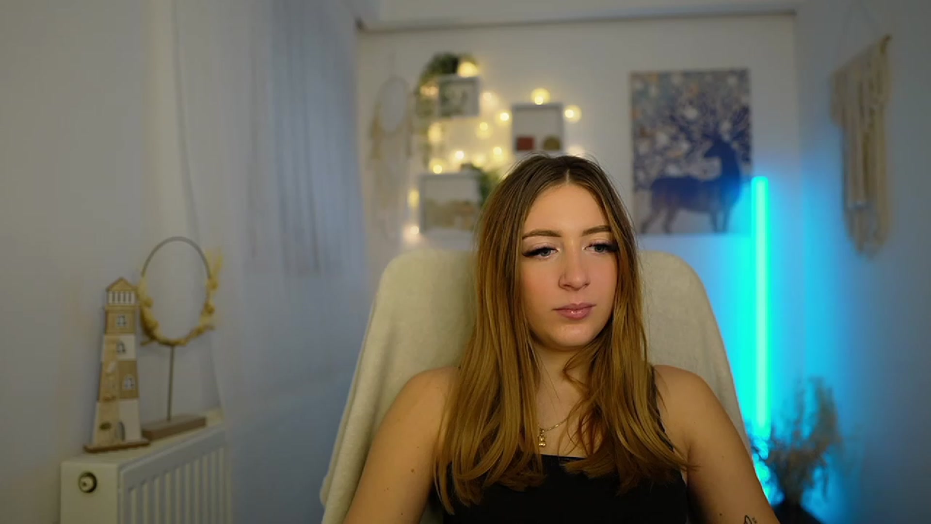 Gallery image thumbnail from Tina_Nappi18's myfreecams stream on, 01/18/2024, 15:00 image 5 of 20