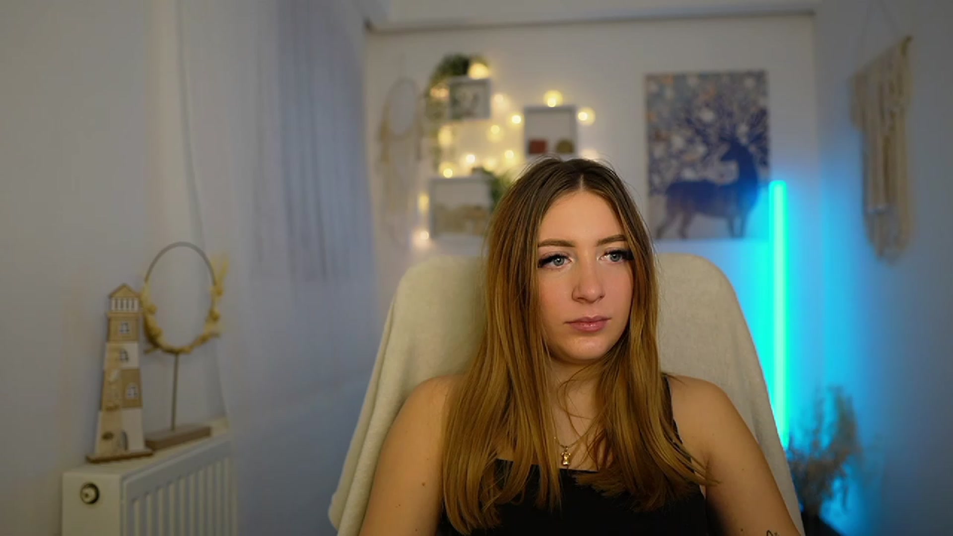 Gallery image thumbnail from Tina_Nappi18's myfreecams stream on, 01/18/2024, 15:00 image 10 of 20