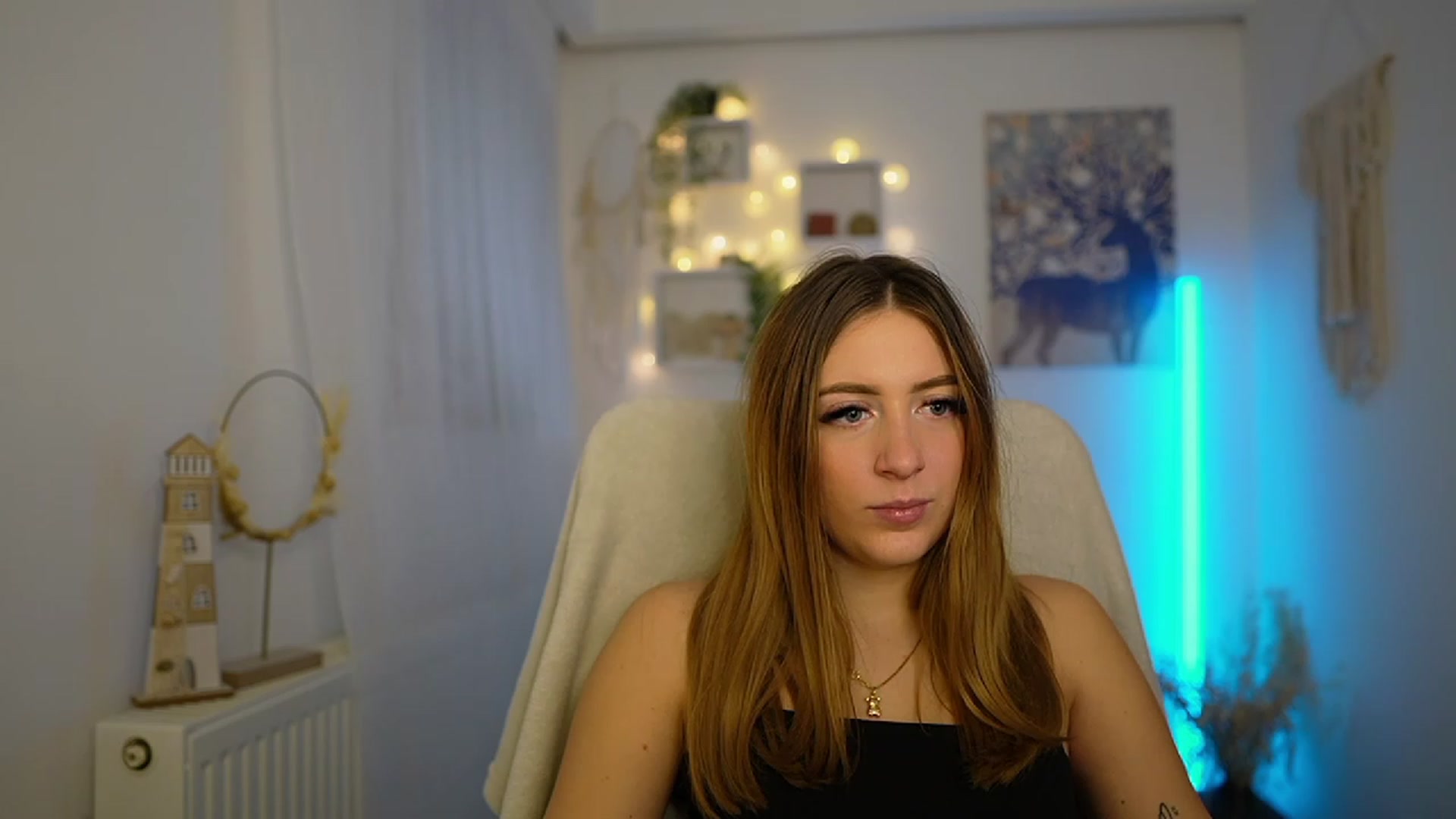 Gallery image thumbnail from Tina_Nappi18's myfreecams stream on, 01/18/2024, 15:00 image 4 of 20