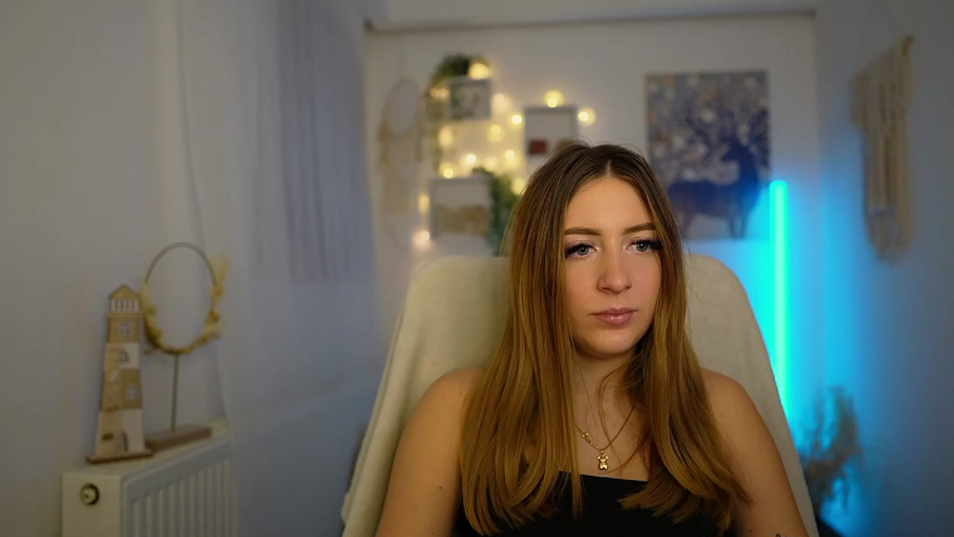 Gallery image thumbnail from Tina_Nappi18's myfreecams stream on, 01/18/2024, 15:00 image 19 of 20