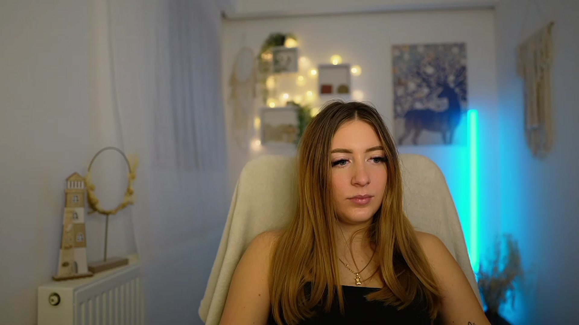 Gallery image thumbnail from Tina_Nappi18's myfreecams stream on, 01/18/2024, 15:00 image 17 of 20