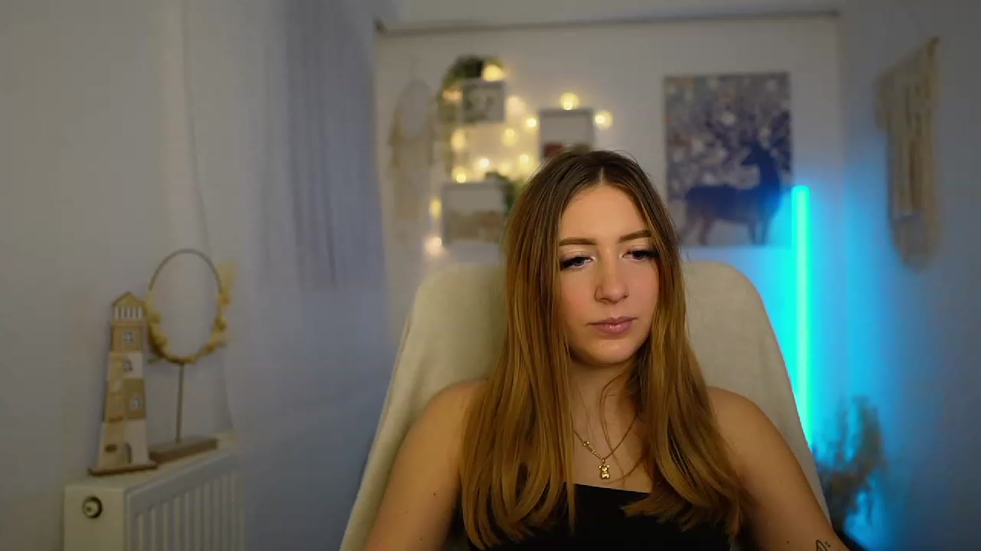 Gallery image thumbnail from Tina_Nappi18's myfreecams stream on, 01/18/2024, 15:00 image 20 of 20