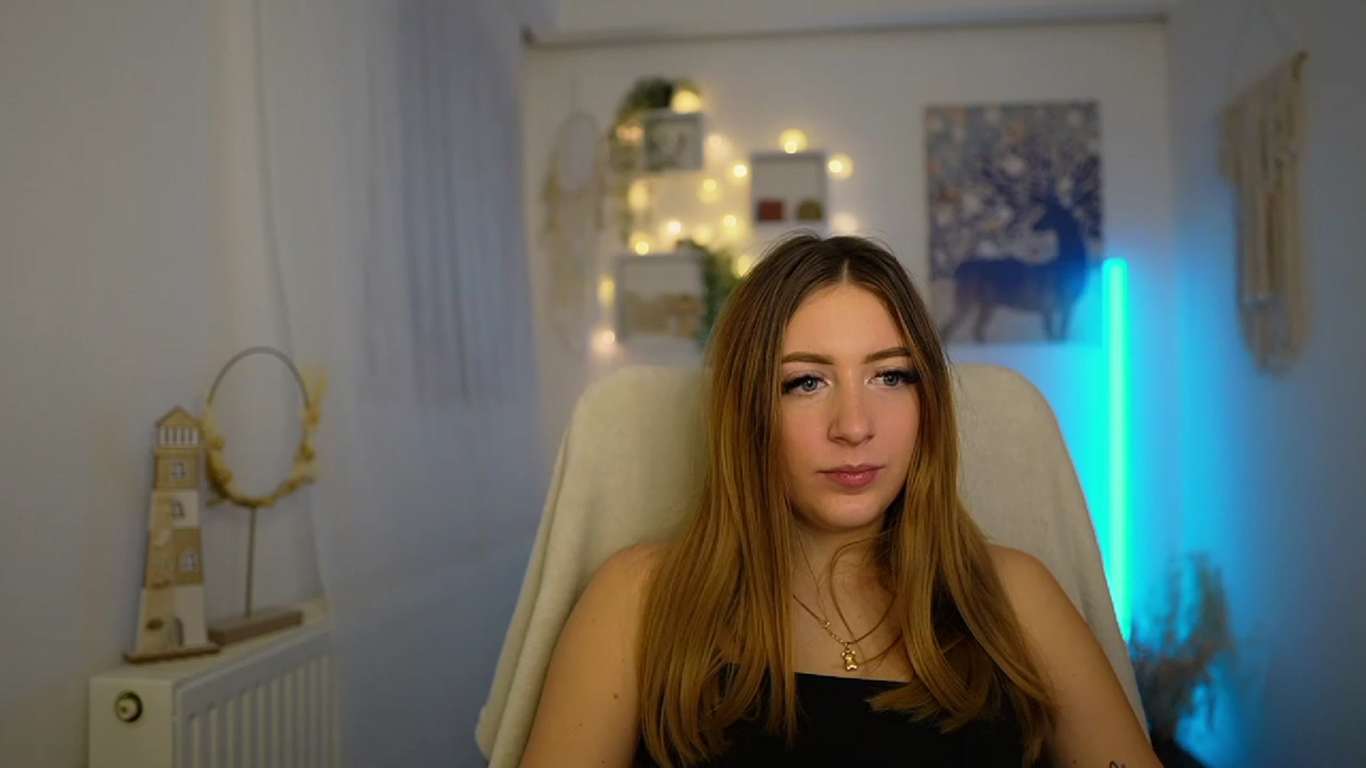 Gallery image thumbnail from Tina_Nappi18's myfreecams stream on, 01/18/2024, 15:00 image 15 of 20
