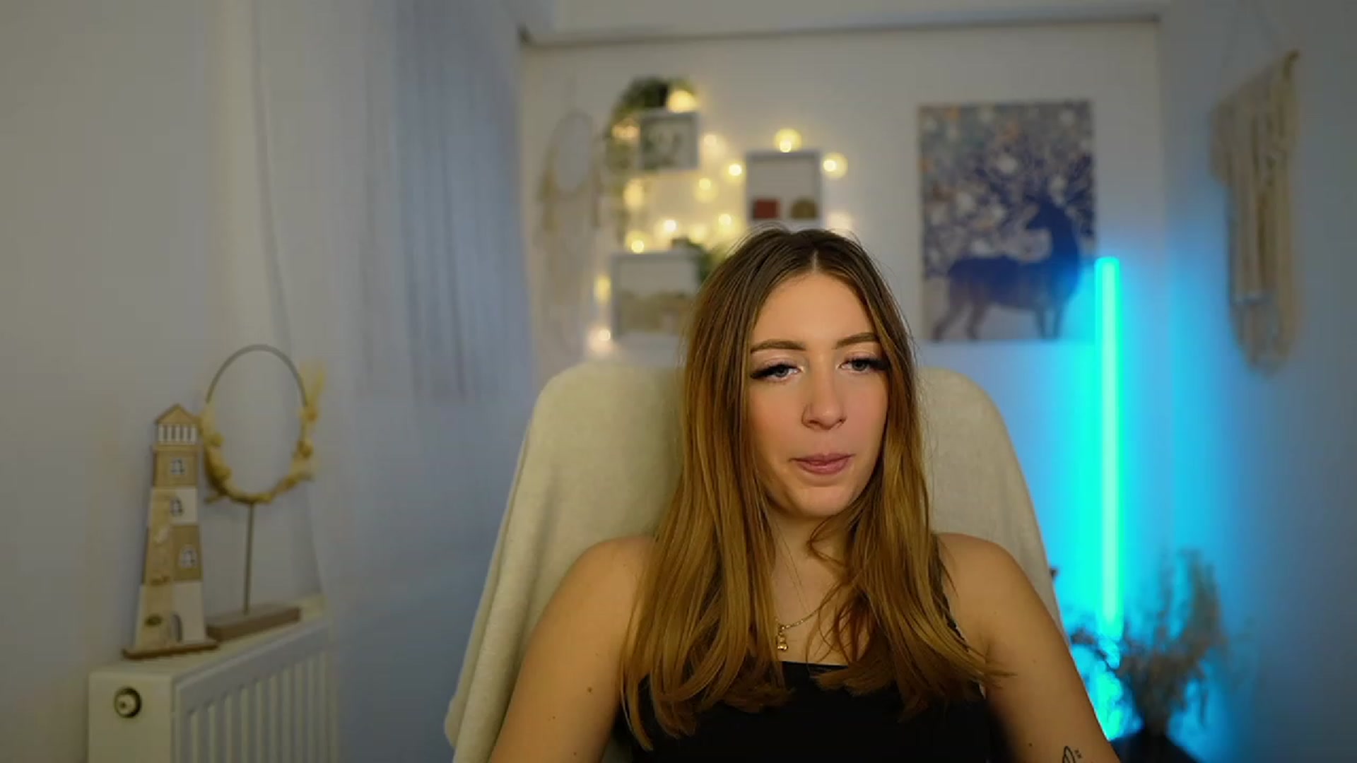 Gallery image thumbnail from Tina_Nappi18's myfreecams stream on, 01/18/2024, 15:00 image 7 of 20
