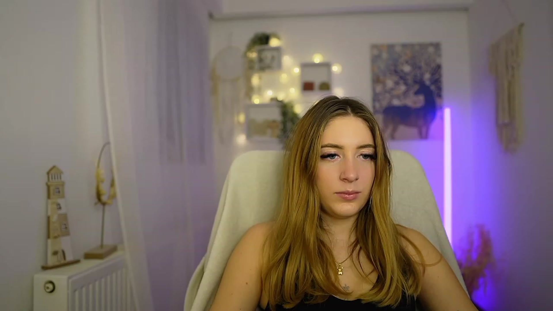 Gallery image thumbnail from Tina_Nappi18's myfreecams stream on, 01/25/2024, 15:31 image 14 of 20