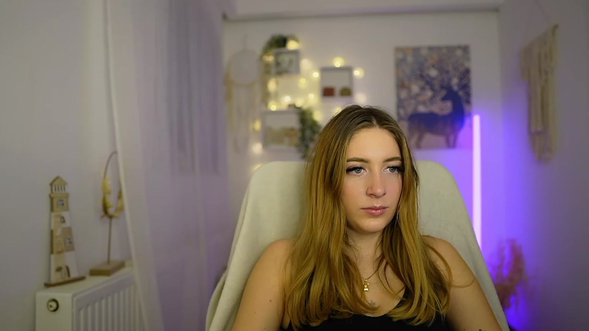 Gallery image thumbnail from Tina_Nappi18's myfreecams stream on, 01/25/2024, 15:31 image 16 of 20