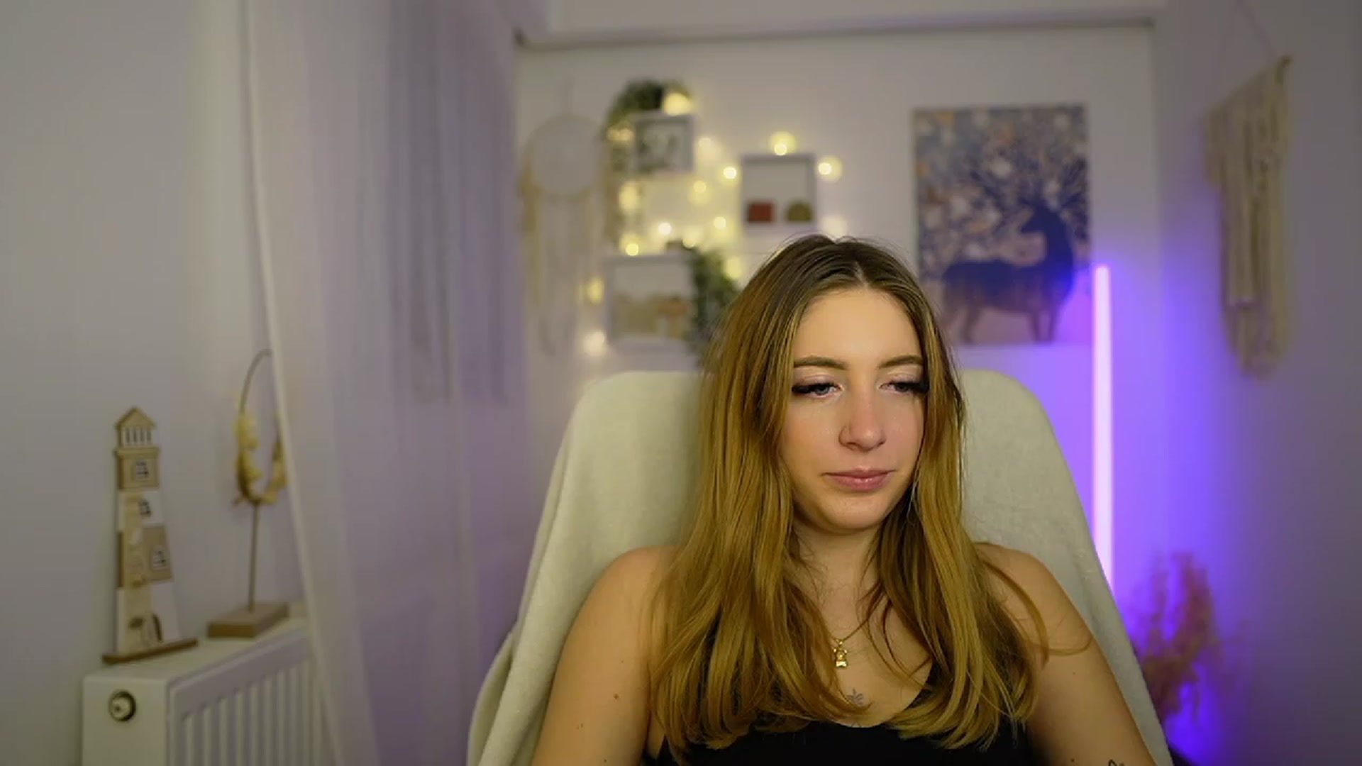 Gallery image thumbnail from Tina_Nappi18's myfreecams stream on, 01/25/2024, 15:31 image 15 of 20
