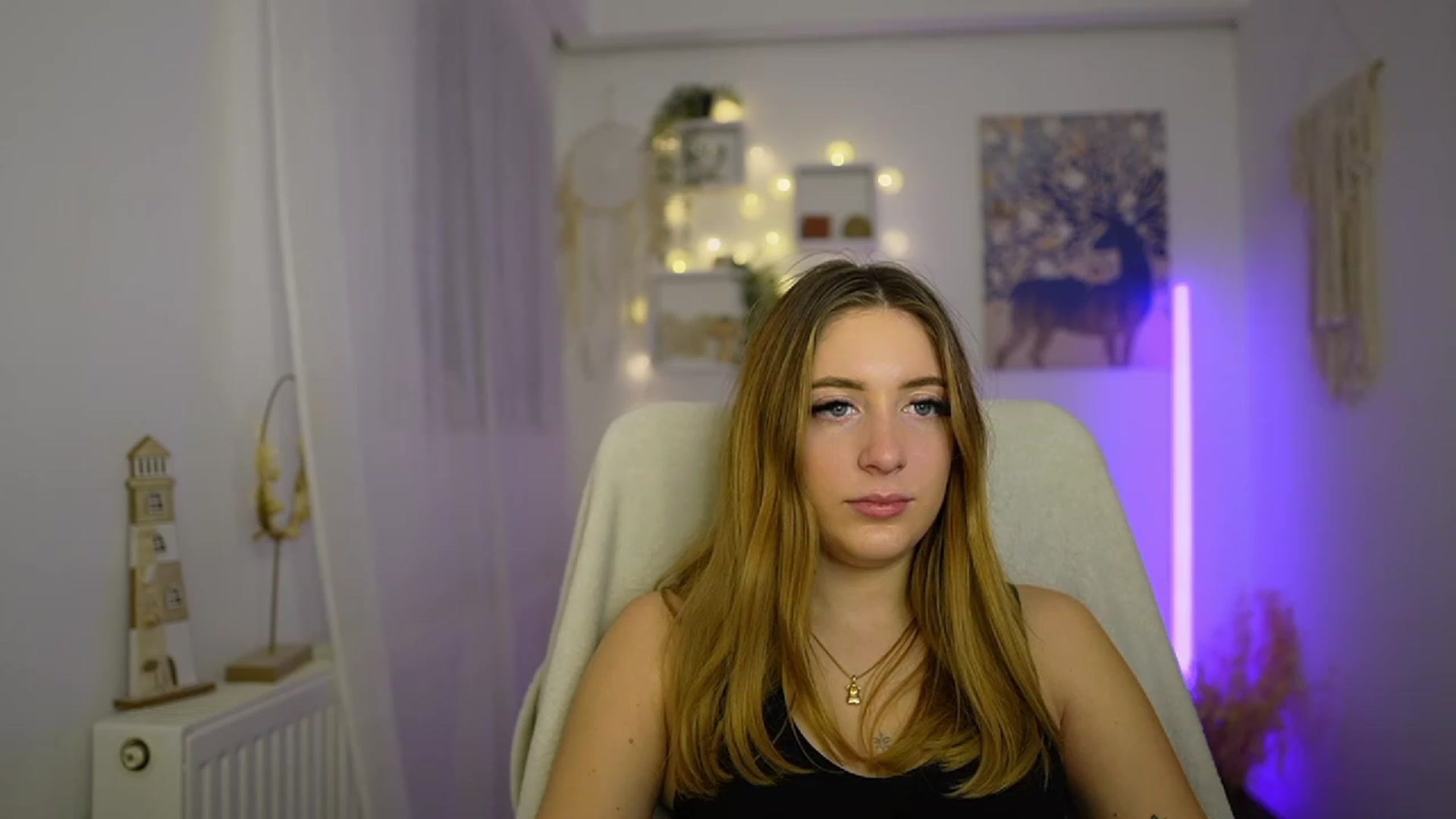 Gallery image thumbnail from Tina_Nappi18's myfreecams stream on, 01/25/2024, 16:27 image 18 of 20