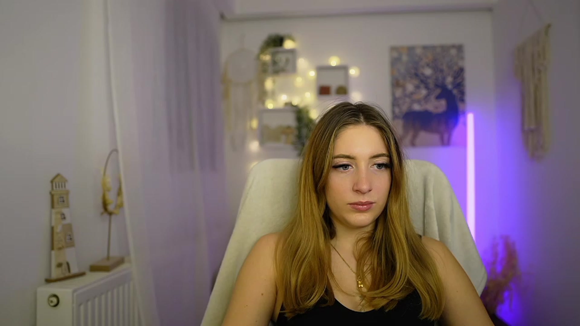 Gallery image thumbnail from Tina_Nappi18's myfreecams stream on, 01/25/2024, 17:14 image 7 of 20