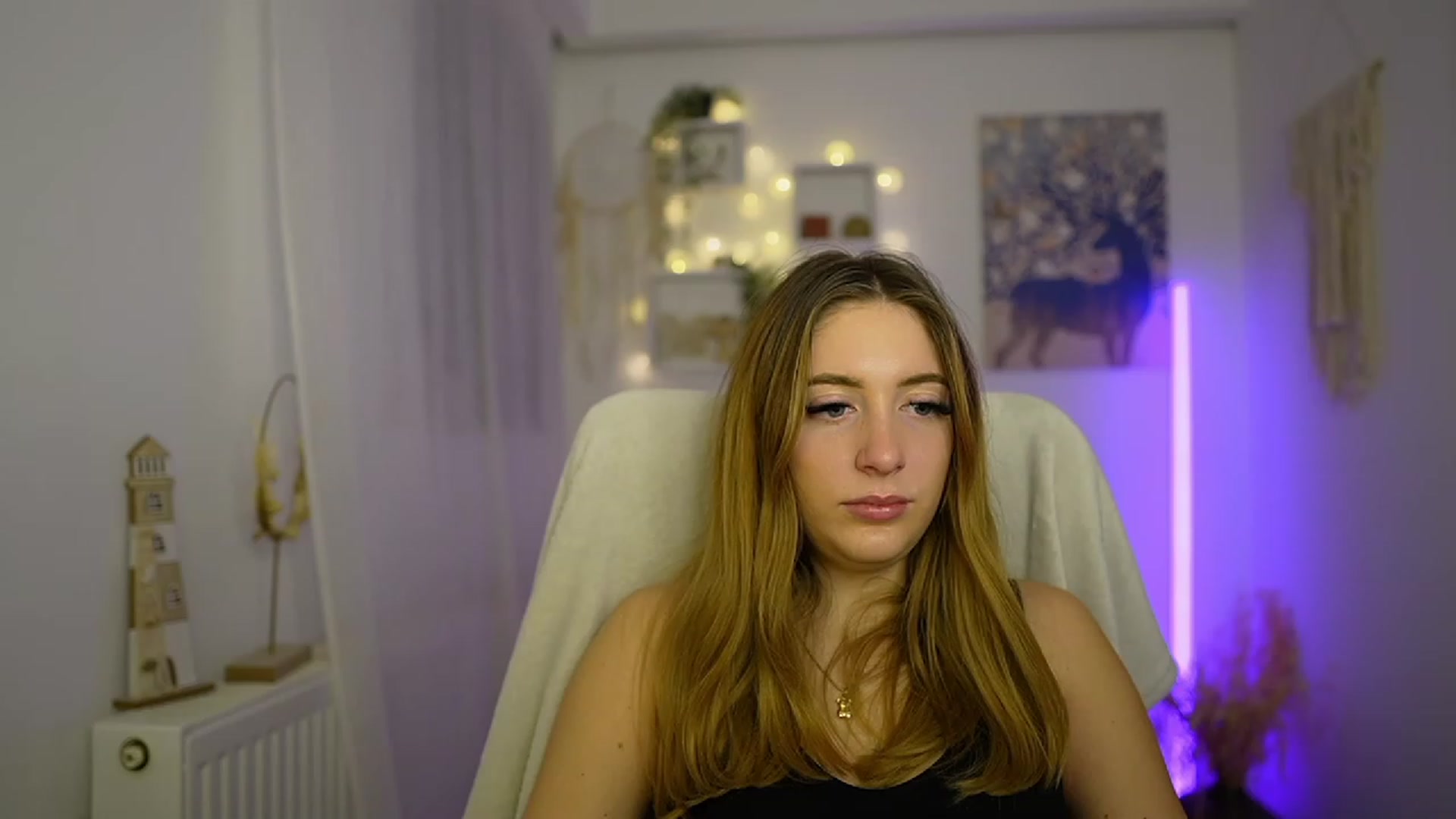 Gallery image thumbnail from Tina_Nappi18's myfreecams stream on, 01/25/2024, 17:14 image 16 of 20
