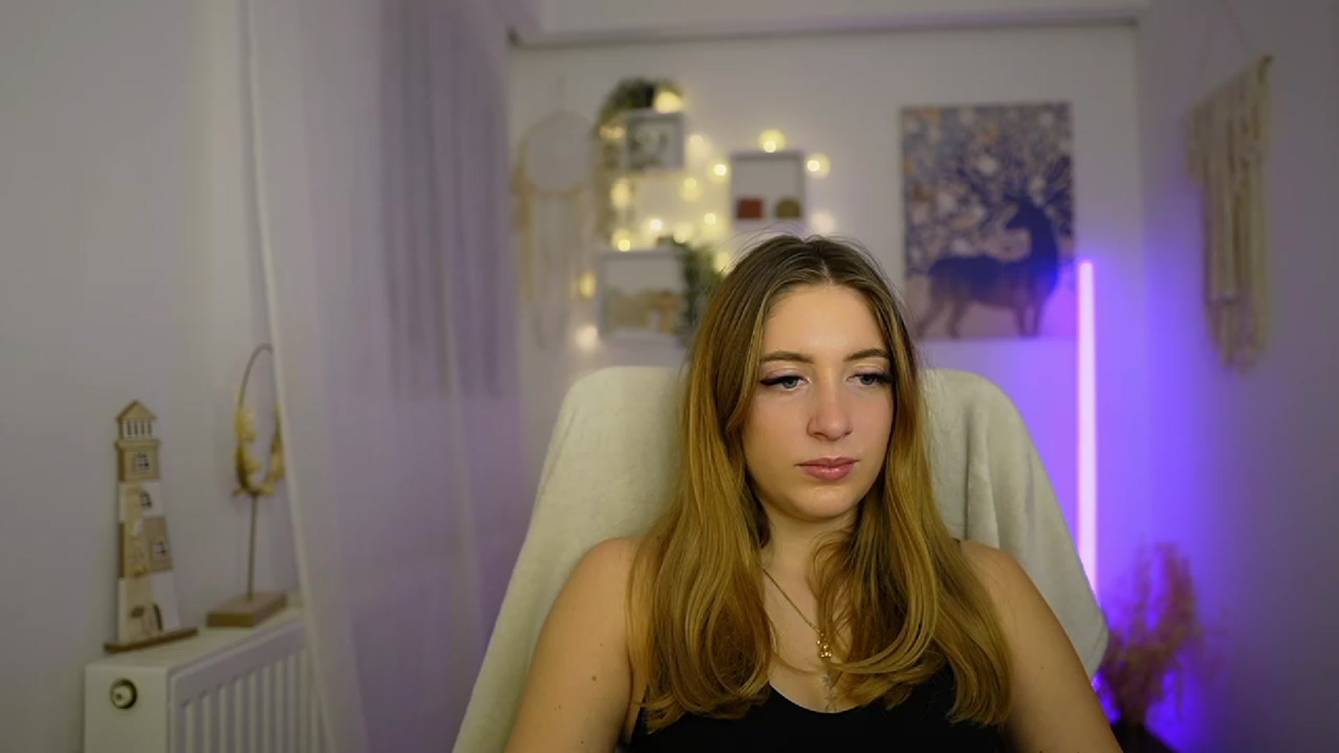 Gallery image thumbnail from Tina_Nappi18's myfreecams stream on, 01/25/2024, 17:14 image 5 of 20