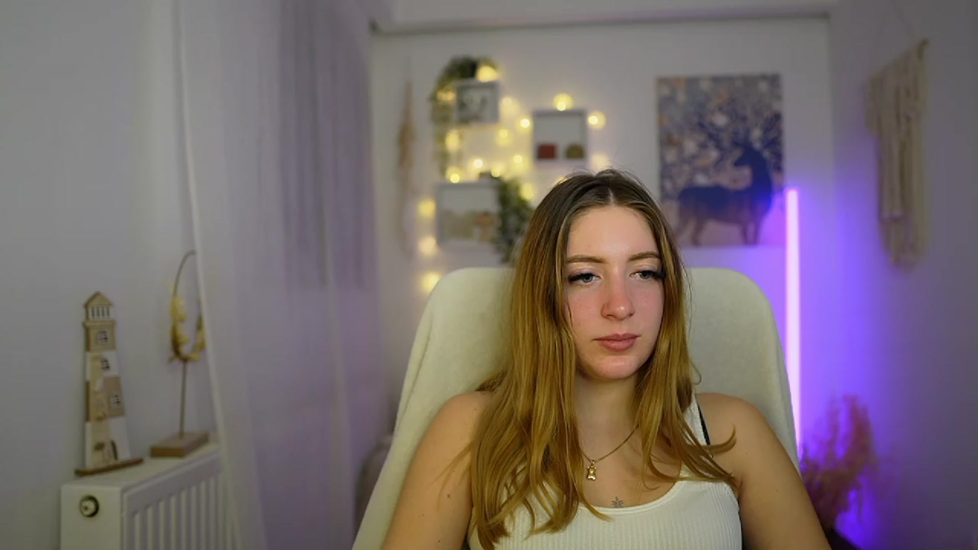Gallery image thumbnail from Tina_Nappi18's myfreecams stream on, 01/26/2024, 18:16 image 15 of 20