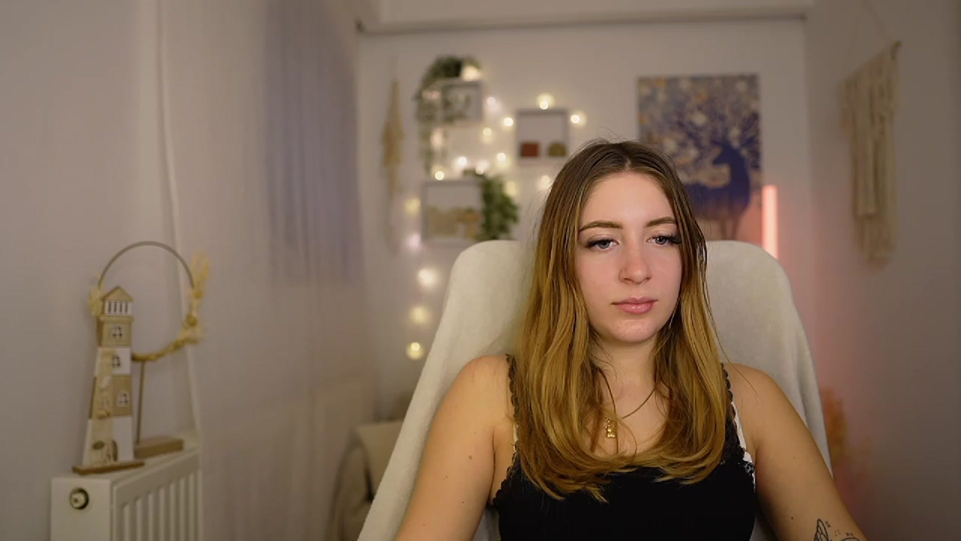 Gallery image thumbnail from Tina_Nappi18's myfreecams stream on, 01/29/2024, 15:43 image 17 of 20