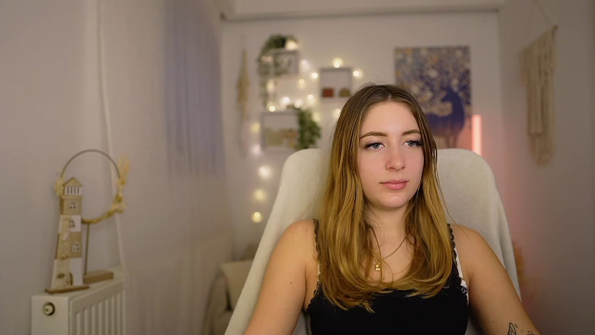 Gallery image thumbnail from Tina_Nappi18's myfreecams stream on, 01/29/2024, 15:43 image 16 of 20