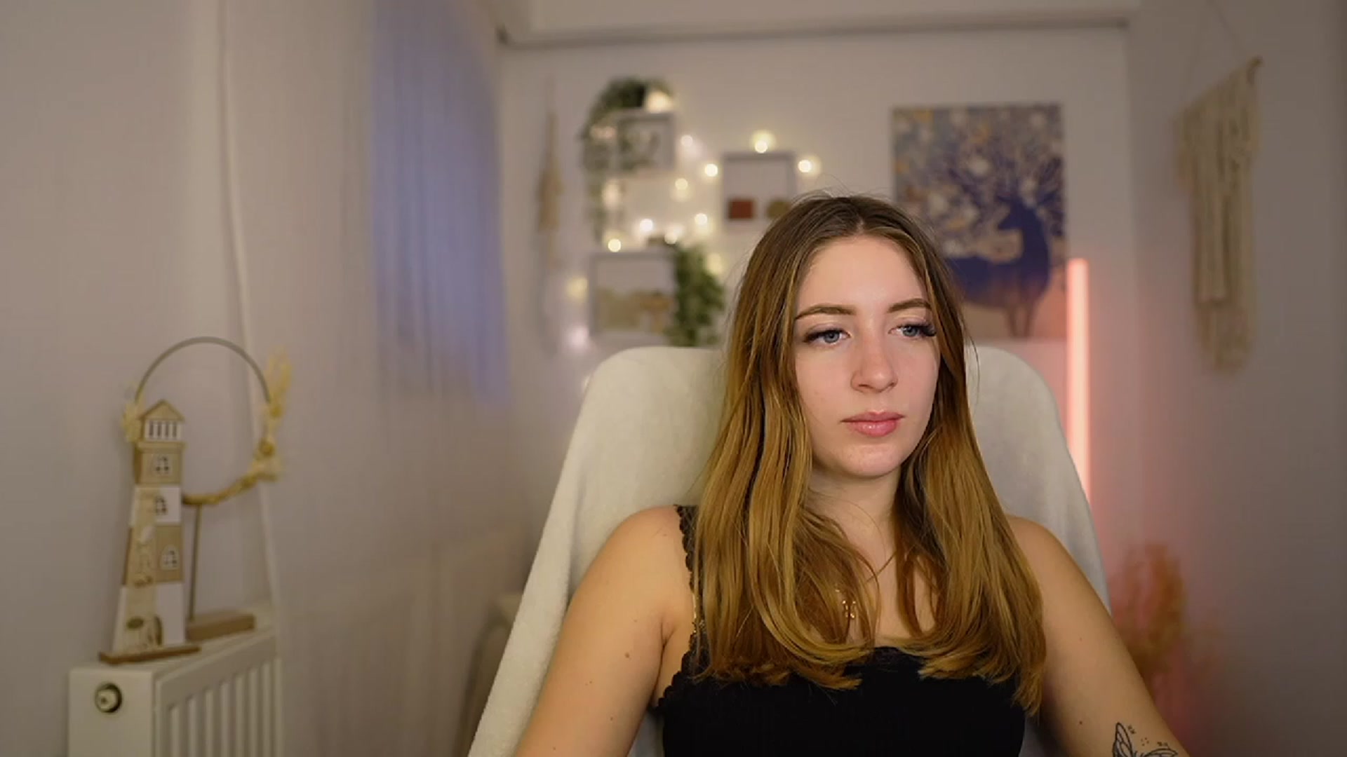 Gallery image thumbnail from Tina_Nappi18's myfreecams stream on, 01/29/2024, 15:43 image 2 of 20