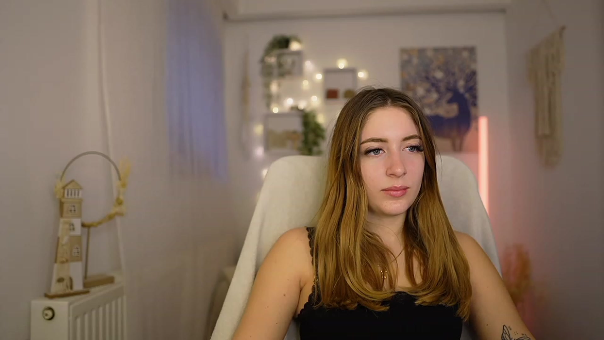 Gallery image thumbnail from Tina_Nappi18's myfreecams stream on, 01/29/2024, 15:43 image 1 of 20
