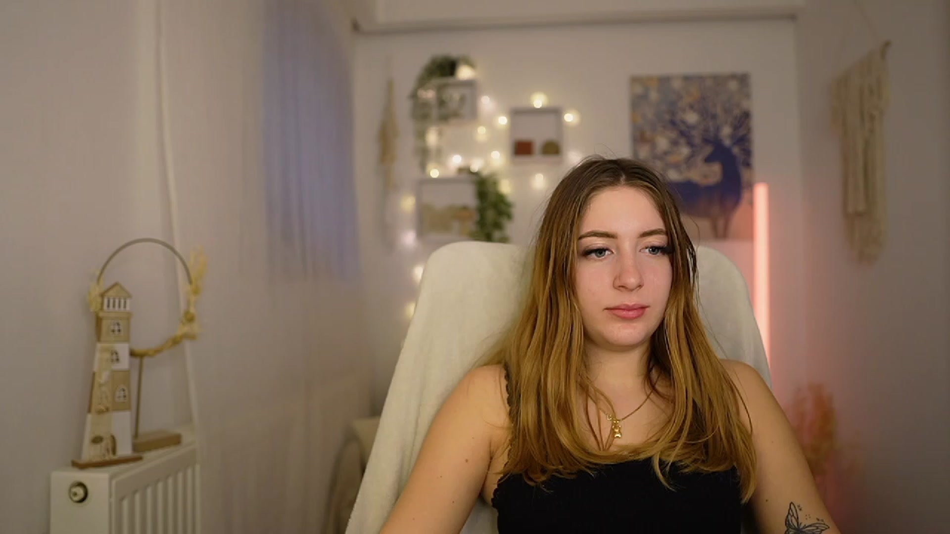 Gallery image thumbnail from Tina_Nappi18's myfreecams stream on, 01/29/2024, 15:43 image 10 of 20