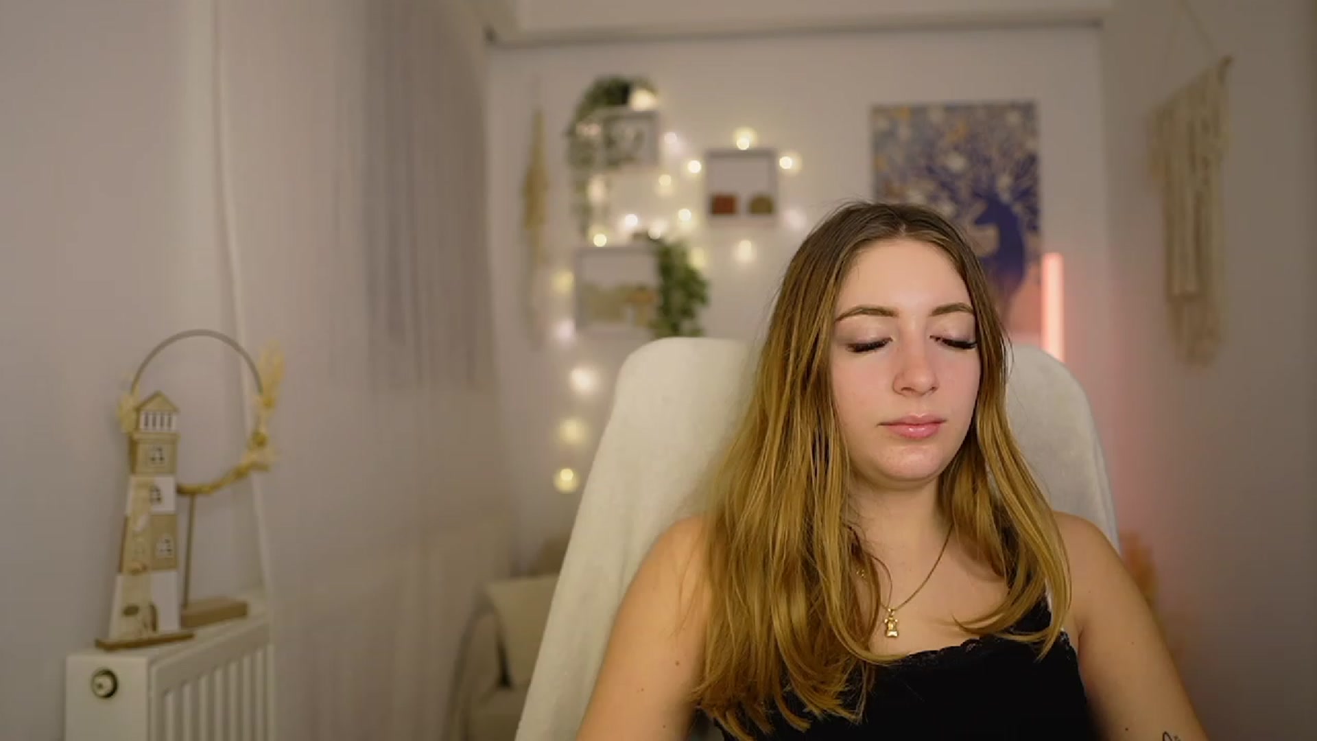 Gallery image thumbnail from Tina_Nappi18's myfreecams stream on, 01/29/2024, 16:41 image 6 of 20