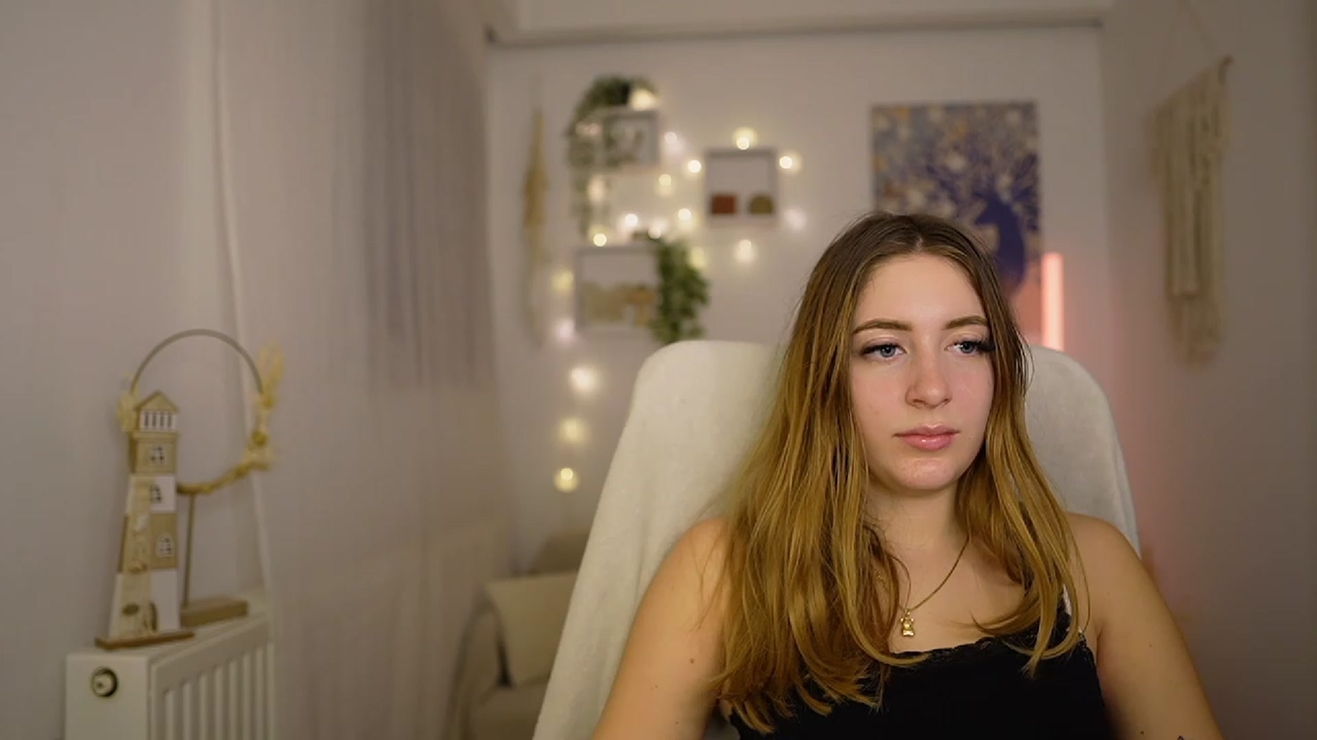 Gallery image thumbnail from Tina_Nappi18's myfreecams stream on, 01/29/2024, 16:41 image 8 of 20