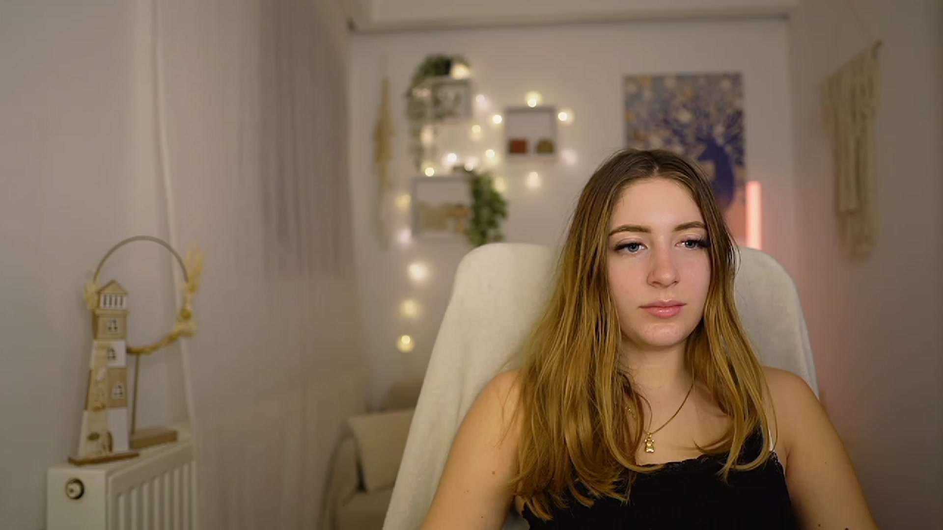 Gallery image thumbnail from Tina_Nappi18's myfreecams stream on, 01/29/2024, 16:41 image 9 of 20