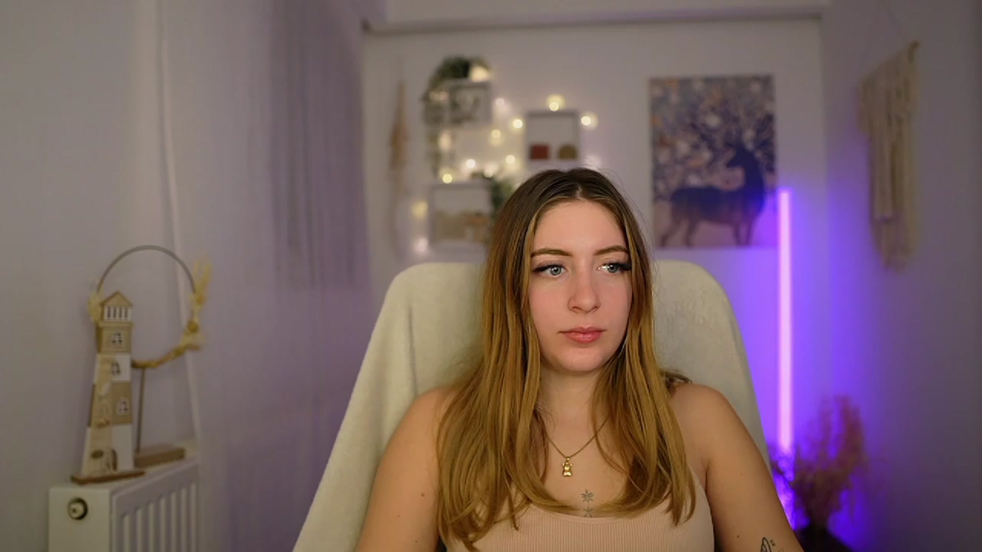Gallery image thumbnail from Tina_Nappi18's myfreecams stream on, 01/30/2024, 18:46 image 3 of 20