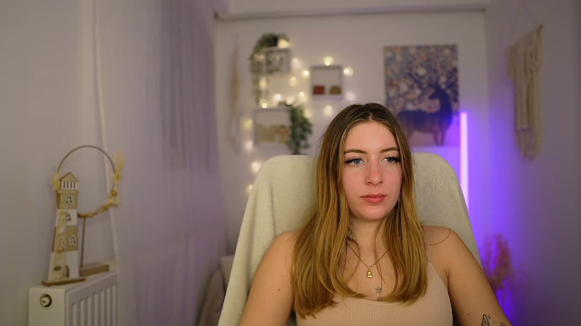 Gallery image thumbnail from Tina_Nappi18's myfreecams stream on, 01/30/2024, 18:46 image 15 of 20