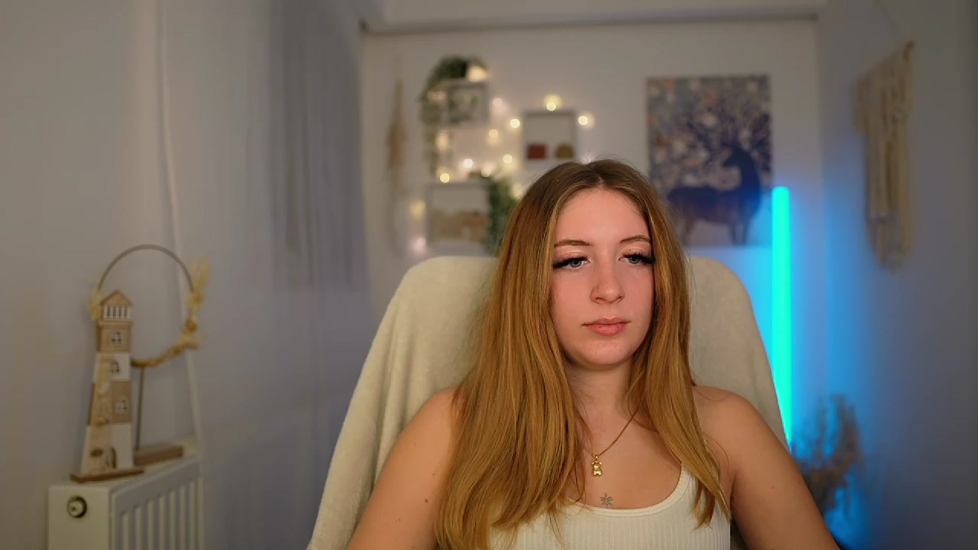 Gallery image thumbnail from Tina_Nappi18's myfreecams stream on, 01/31/2024, 18:43 image 9 of 20