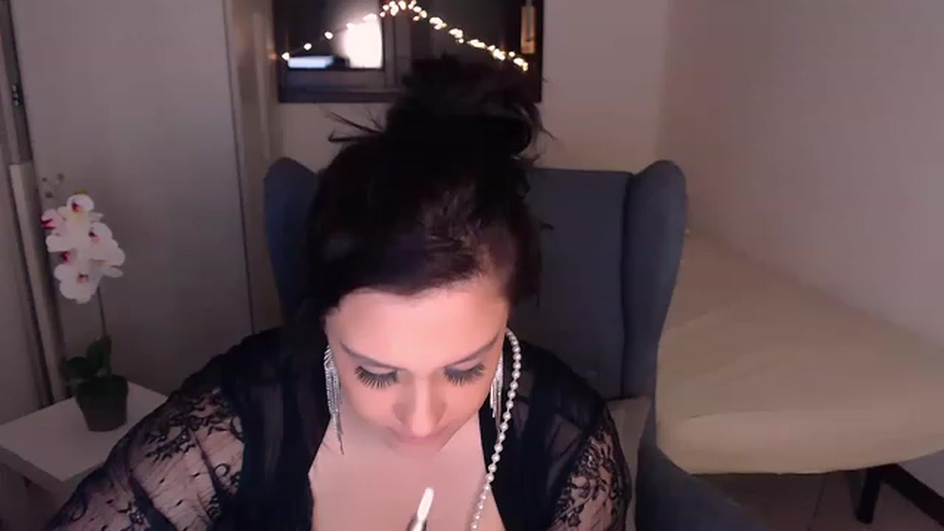 Gallery image thumbnail from Tina__'s myfreecams stream on, 03/28/2023, 24:01 image 4 of 20