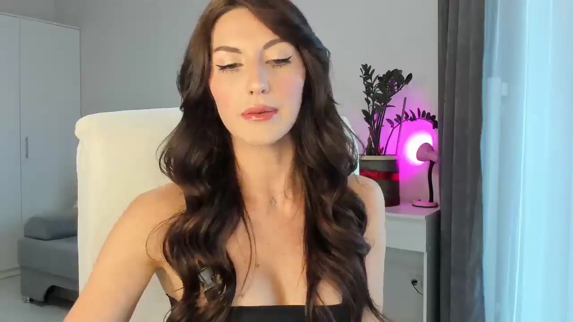 Gallery image thumbnail from Tina_candy's myfreecams stream on, 09/10/2025, 05:05 image 18 of 20