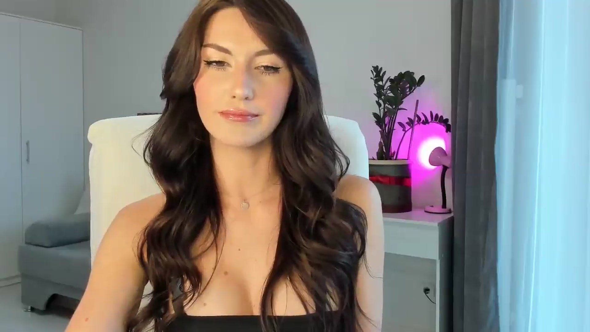 Gallery image thumbnail from Tina_candy's myfreecams stream on, 09/10/2025, 05:05 image 6 of 20