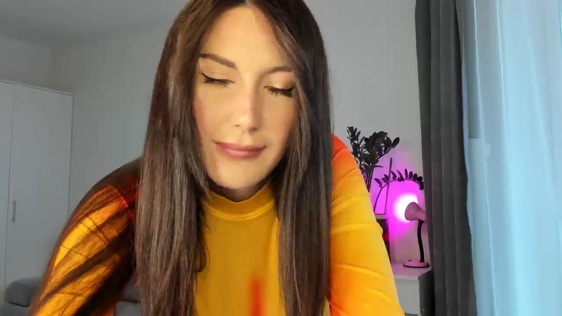 Gallery image thumbnail from Tina_candy's myfreecams stream on, 10/02/2025, 03:52 image 10 of 20