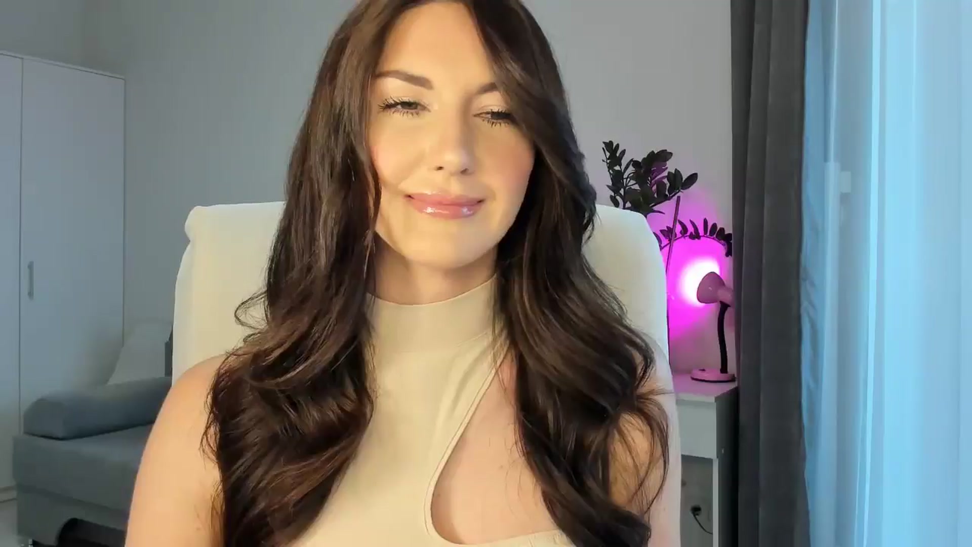 Gallery image thumbnail from Tina_candy's myfreecams stream on, 11/03/2025, 05:44 image 12 of 20