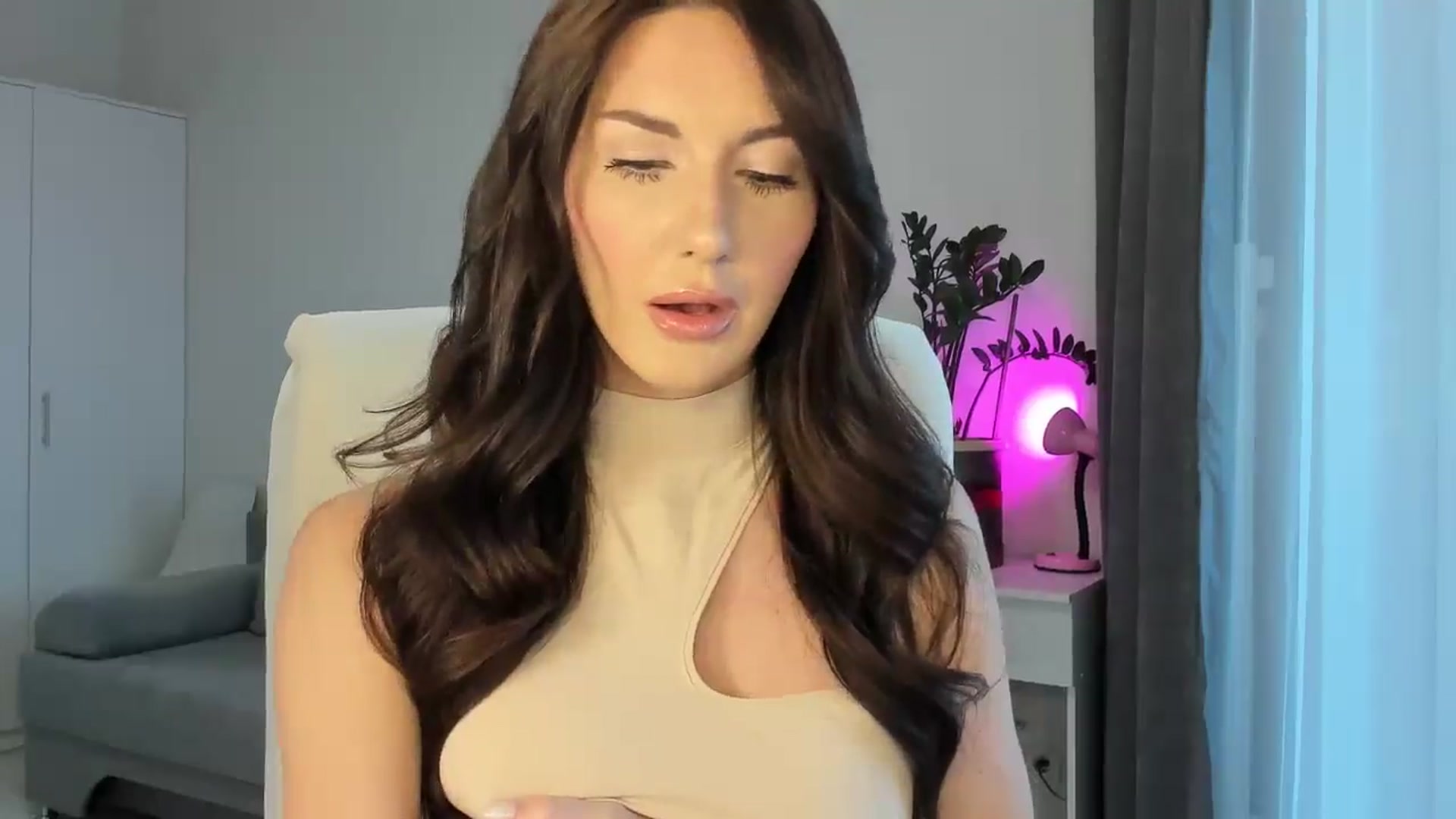 Gallery image thumbnail from Tina_candy's myfreecams stream on, 11/03/2025, 05:44 image 3 of 20
