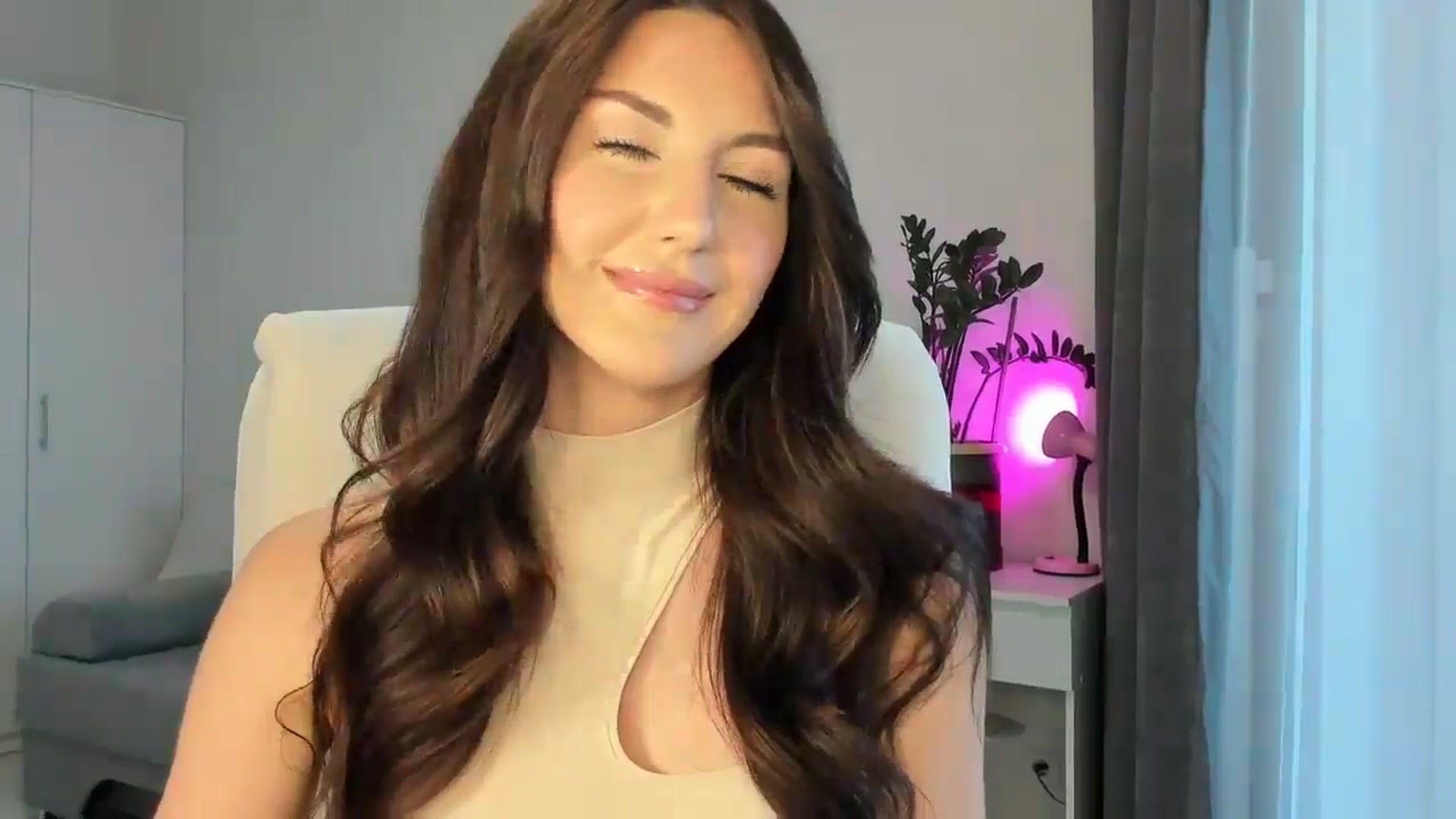 Gallery image thumbnail from Tina_candy's myfreecams stream on, 11/03/2025, 06:06 image 8 of 20