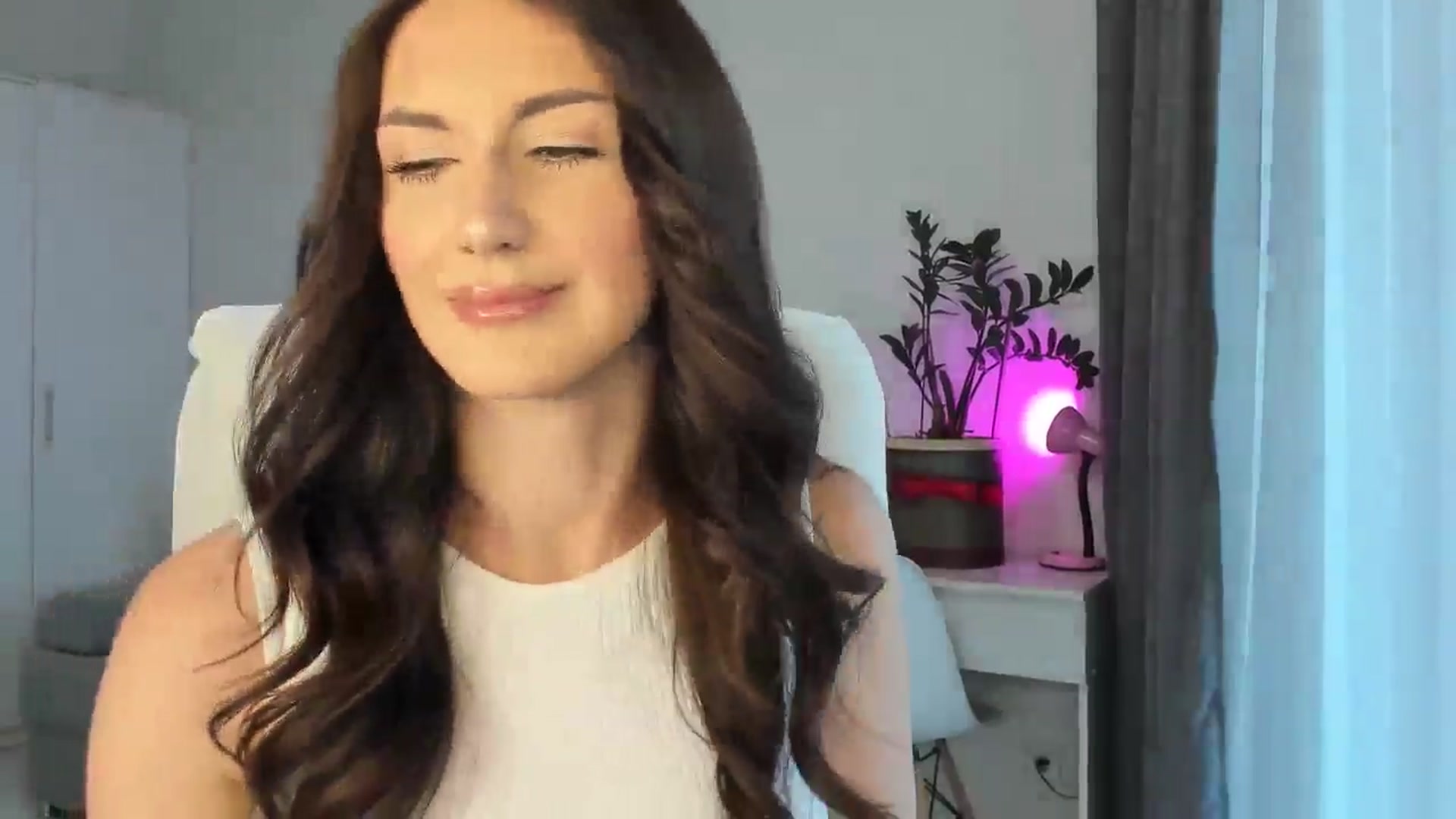 Gallery image thumbnail from Tina_candy's myfreecams stream on, 11/04/2025, 05:48 image 5 of 20
