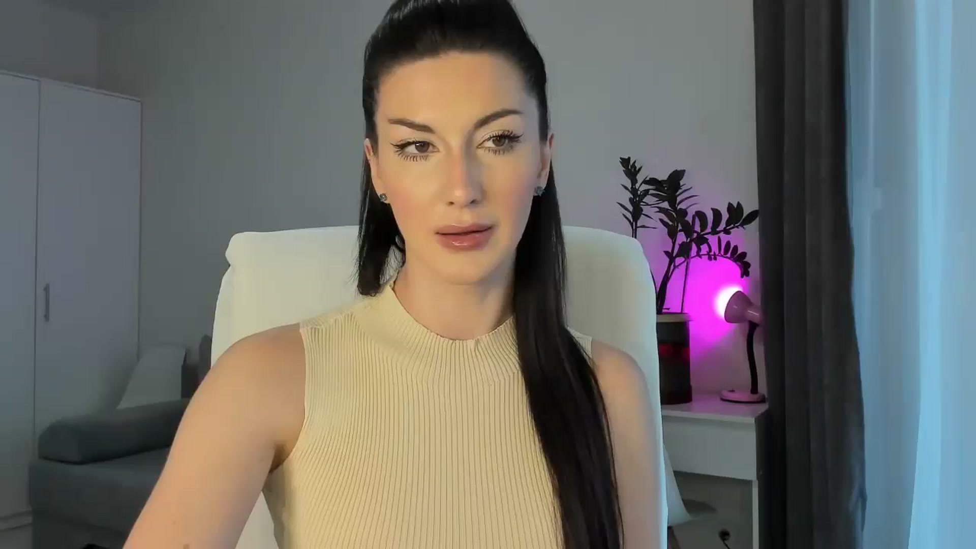 Gallery image thumbnail from Tina_candy's myfreecams stream on, 11/21/2025, 06:27 image 1 of 20