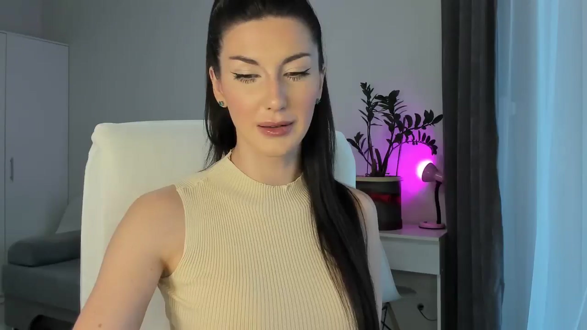 Gallery image thumbnail from Tina_candy's myfreecams stream on, 11/21/2025, 06:27 image 11 of 20