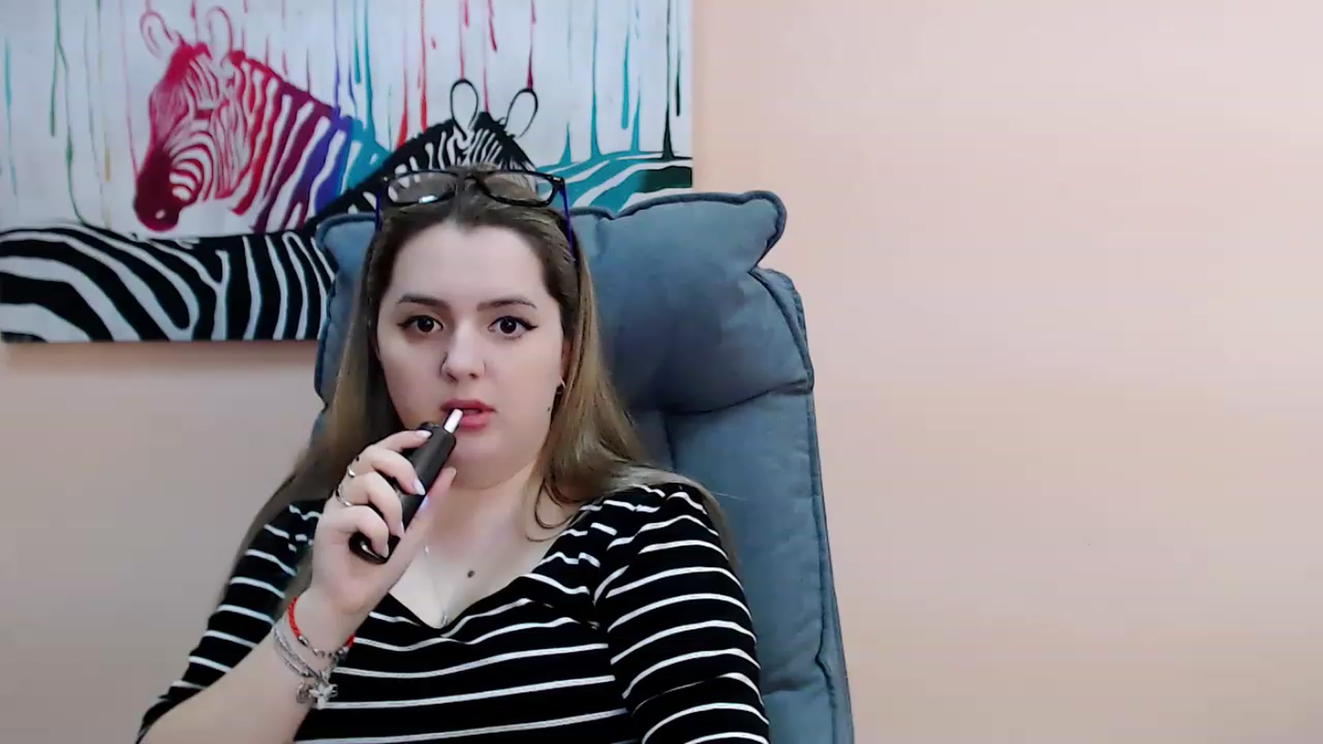 Gallery image thumbnail from Tina_eyes's myfreecams stream on, 03/20/2023, 13:45 image 11 of 20