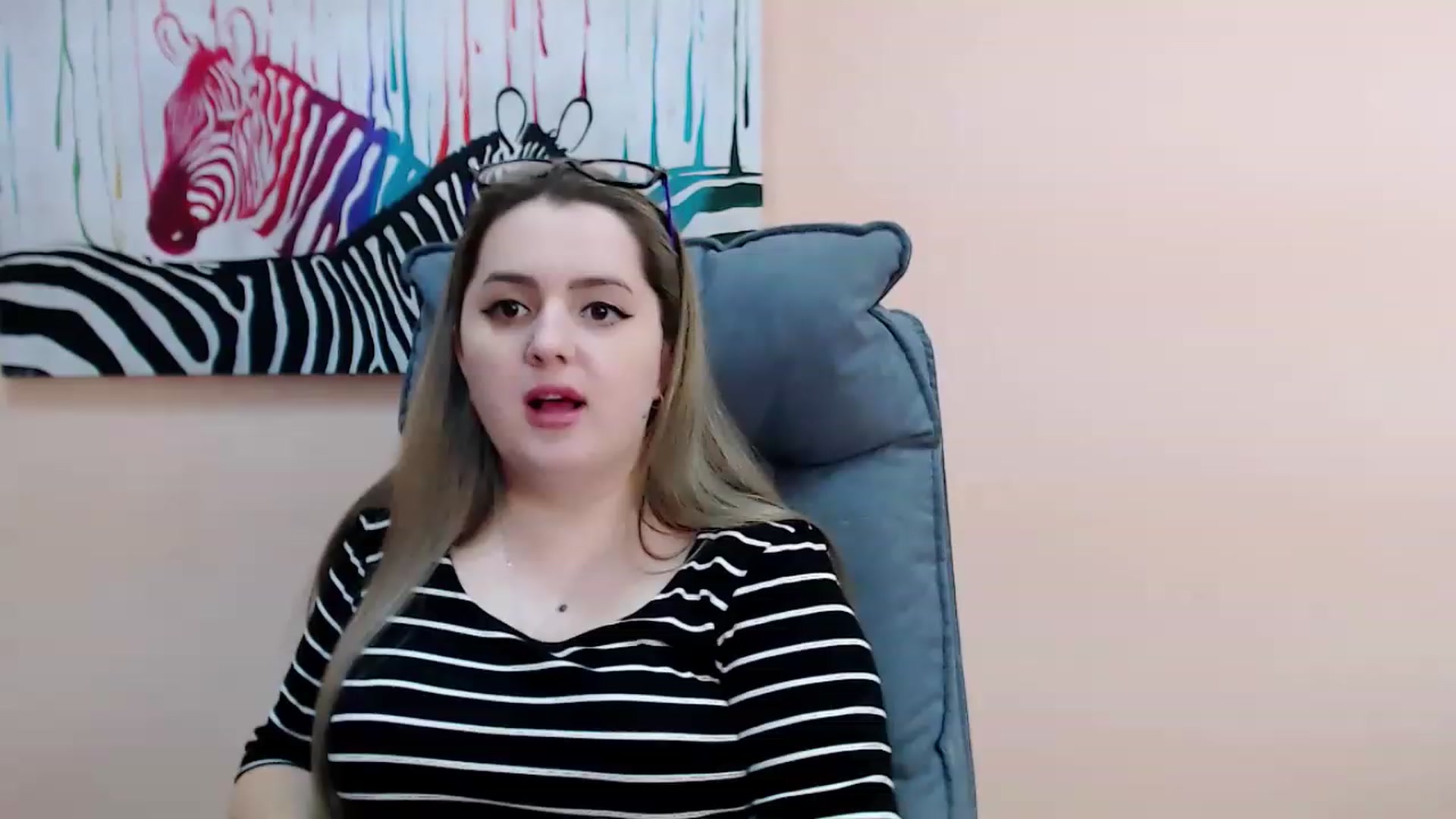 Gallery image thumbnail from Tina_eyes's myfreecams stream on, 03/20/2023, 13:45 image 10 of 20