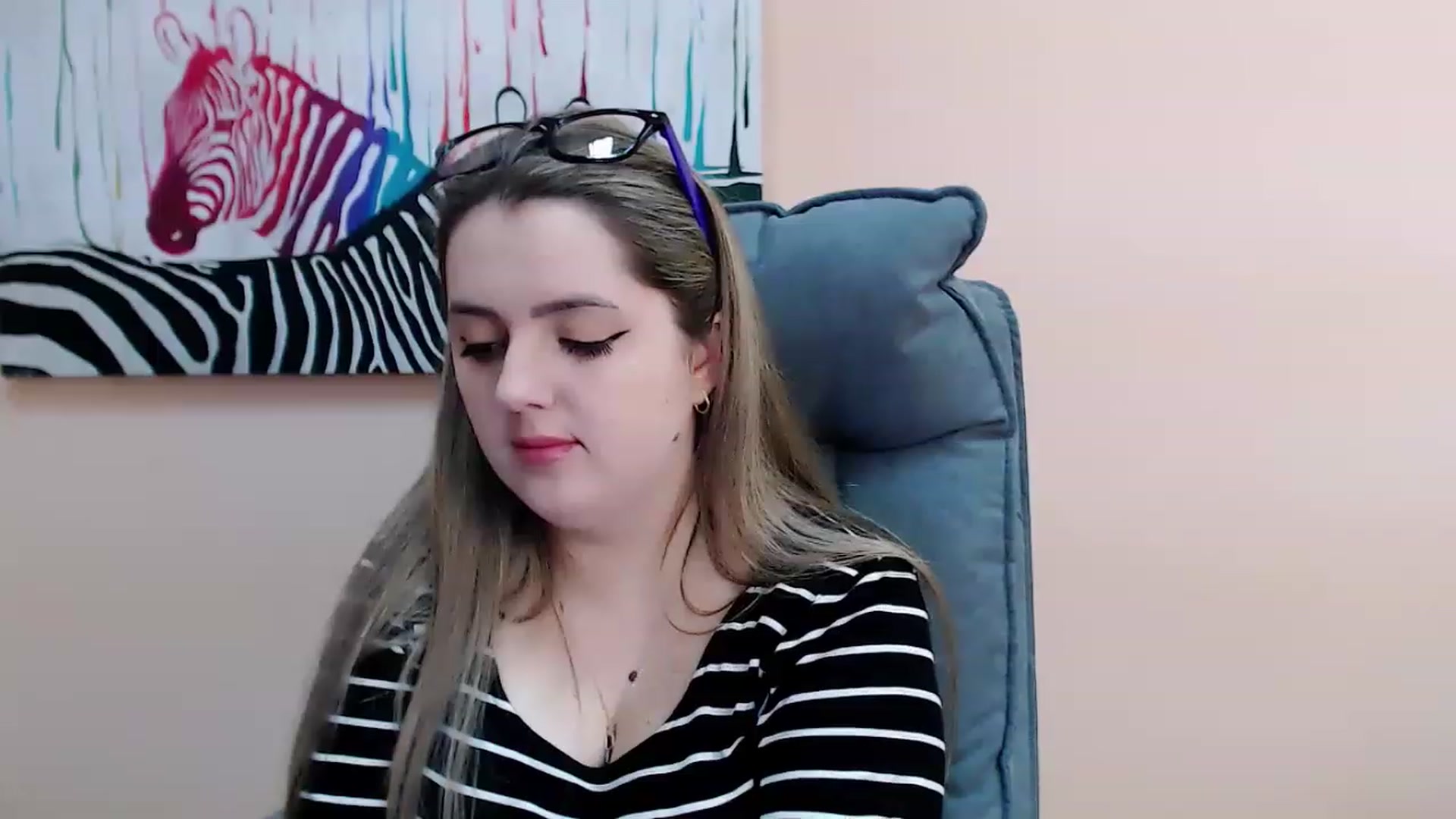 Gallery image thumbnail from Tina_eyes's myfreecams stream on, 03/20/2023, 13:45 image 13 of 20