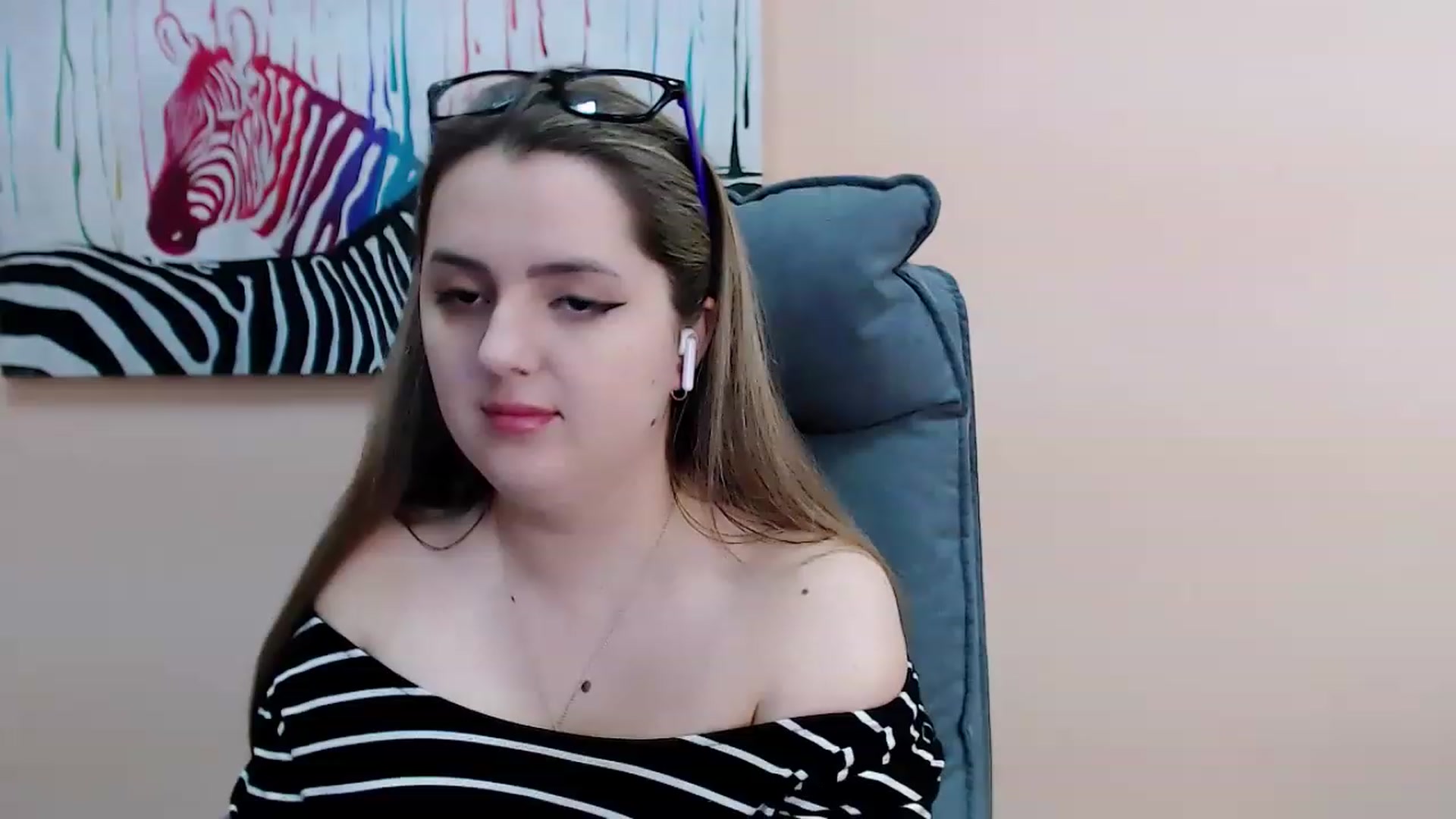 Gallery image thumbnail from Tina_eyes's myfreecams stream on, 03/20/2023, 13:45 image 5 of 20