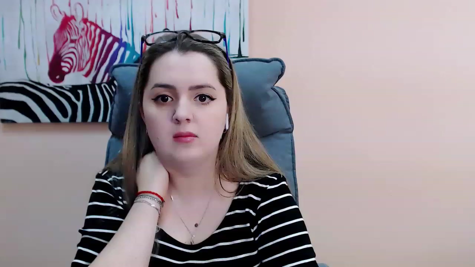 Gallery image thumbnail from Tina_eyes's myfreecams stream on, 03/20/2023, 13:45 image 8 of 20