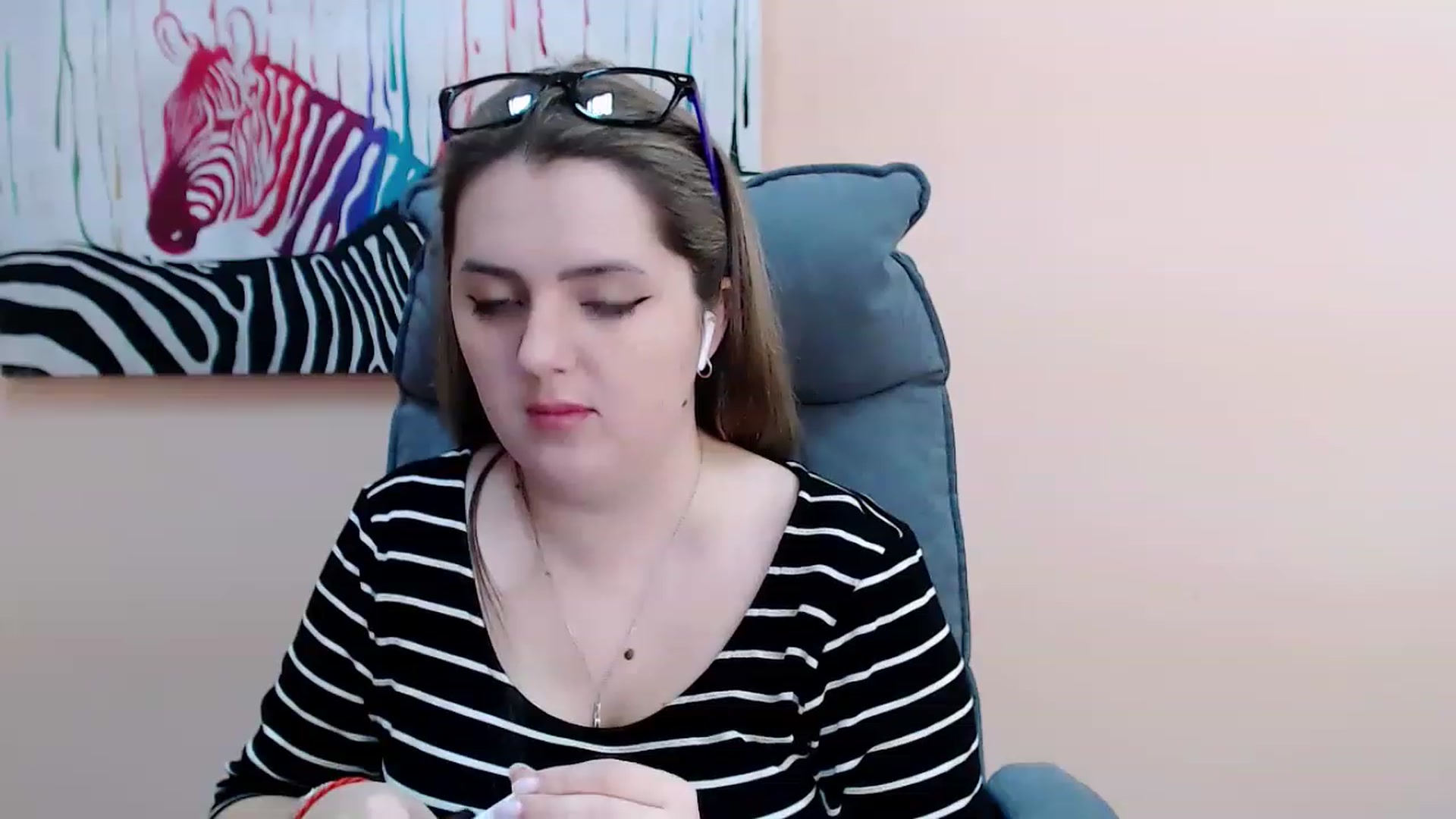Gallery image thumbnail from Tina_eyes's myfreecams stream on, 03/20/2023, 14:10 image 4 of 20