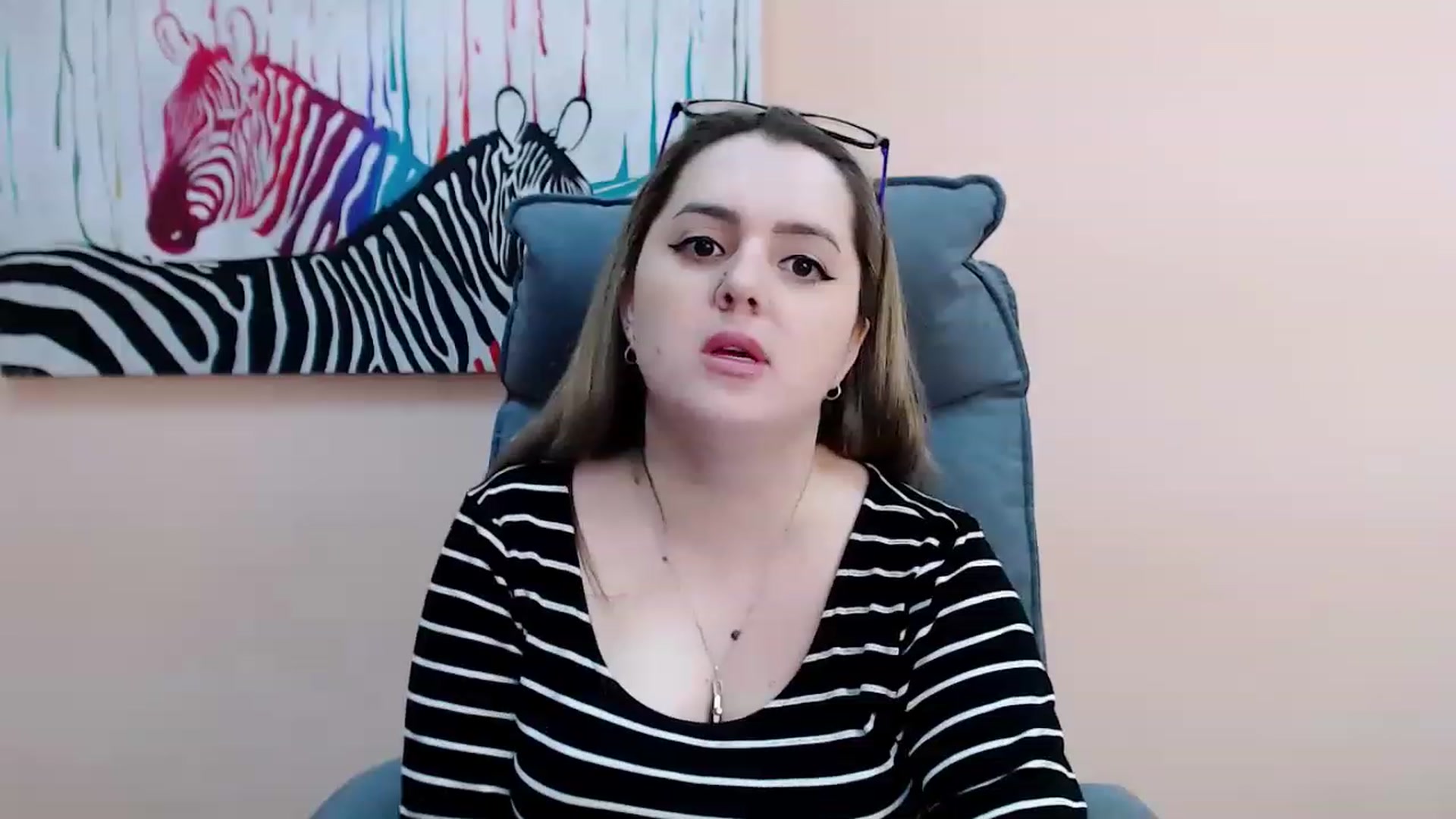 Gallery image thumbnail from Tina_eyes's myfreecams stream on, 03/20/2023, 14:10 image 10 of 20