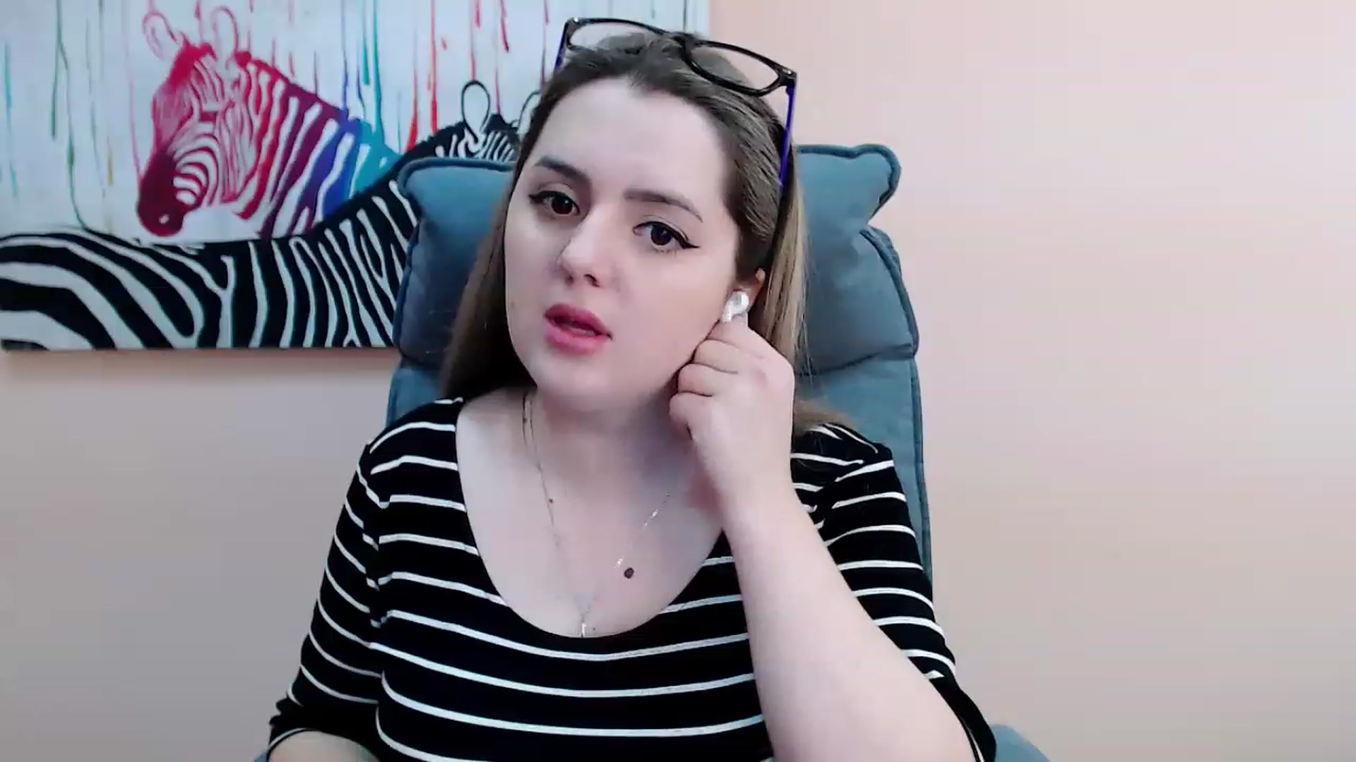 Gallery image thumbnail from Tina_eyes's myfreecams stream on, 03/20/2023, 14:10 image 3 of 20