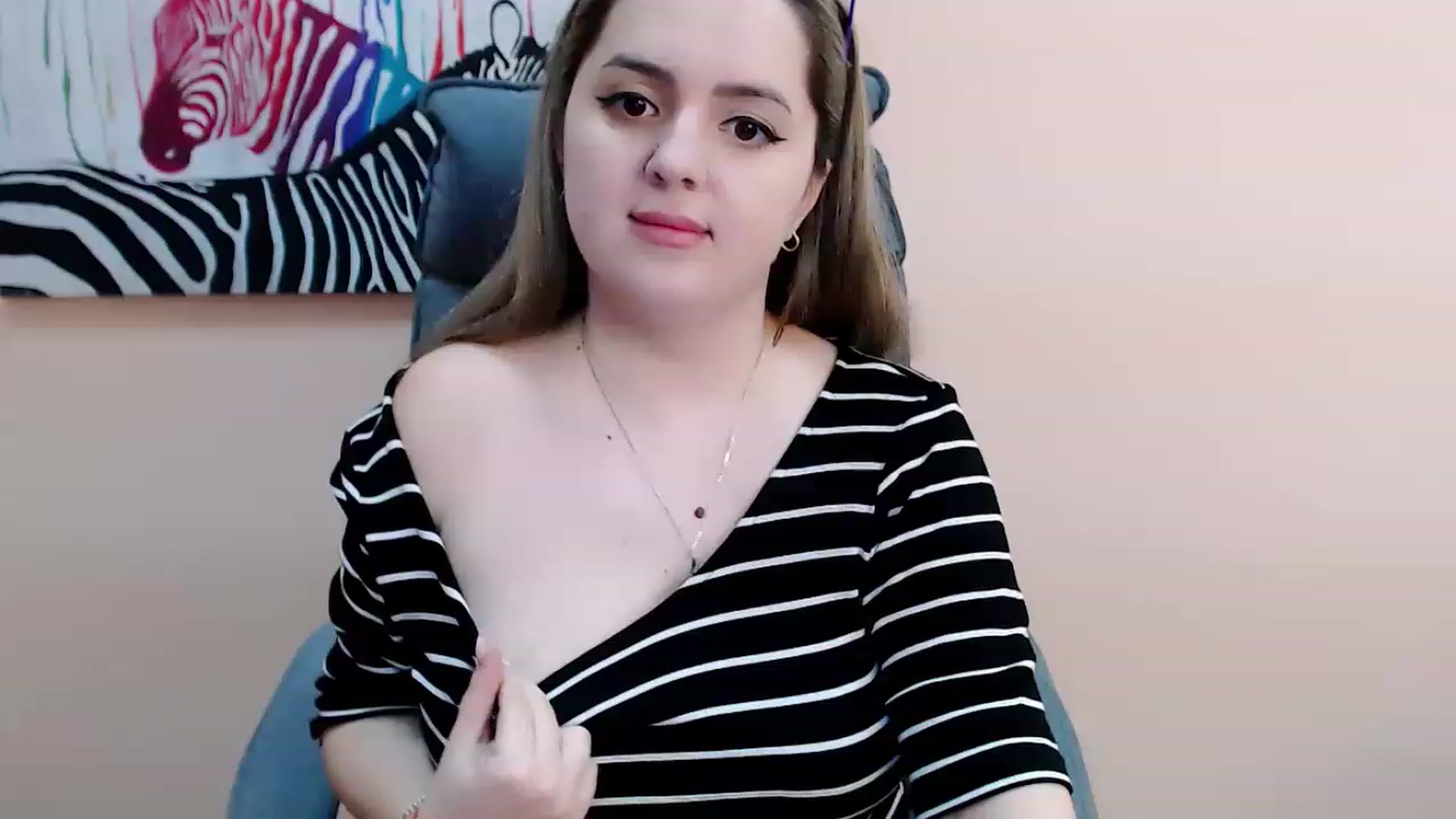 Gallery image thumbnail from Tina_eyes's myfreecams stream on, 03/20/2023, 14:10 image 15 of 20